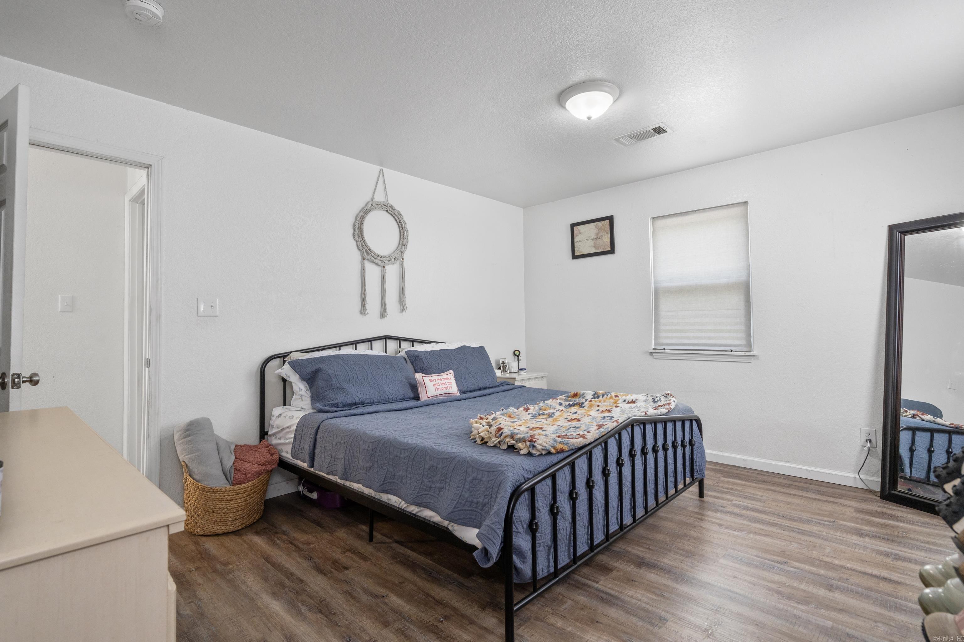 HAMILTON CREST - Residential