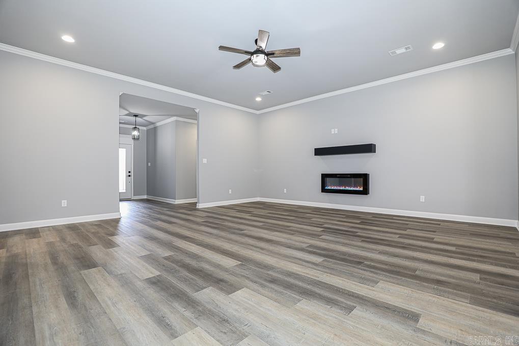 OLDE SALEM TOWNSHIP - Residential