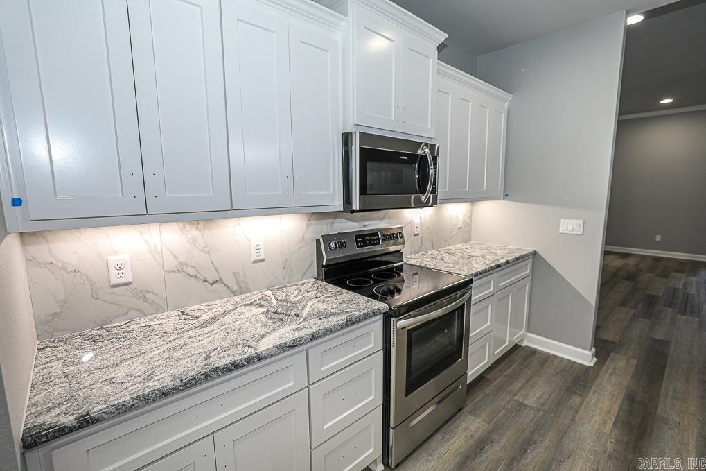 OLDE SALEM TOWNSHIP - Residential