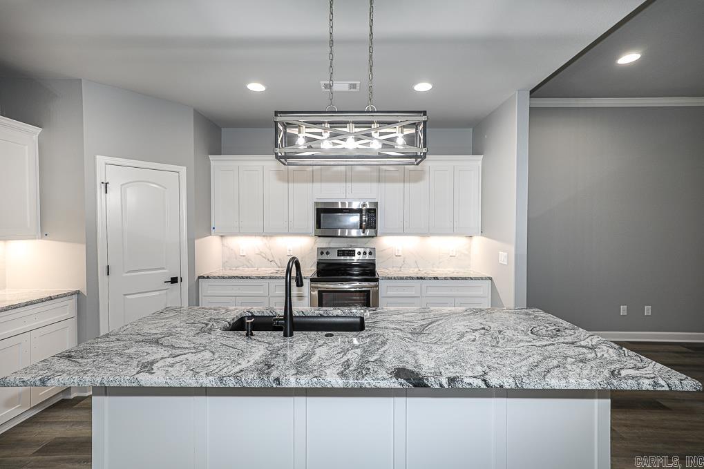 OLDE SALEM TOWNSHIP - Residential