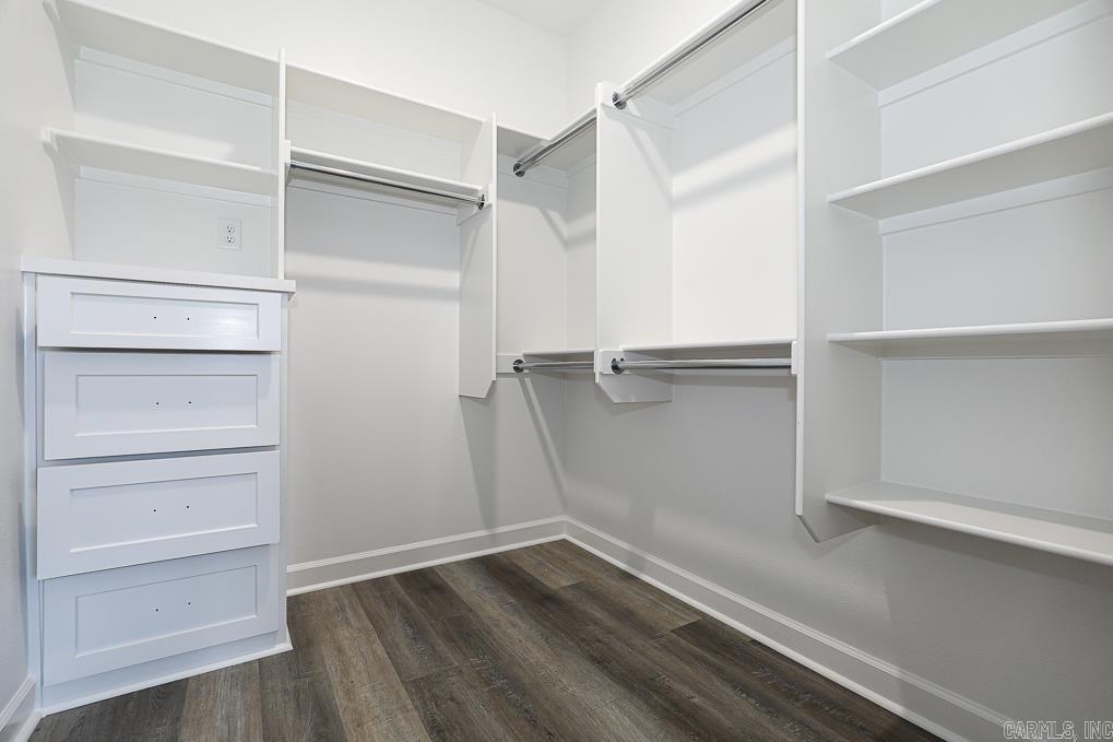 OLDE SALEM TOWNSHIP - Residential