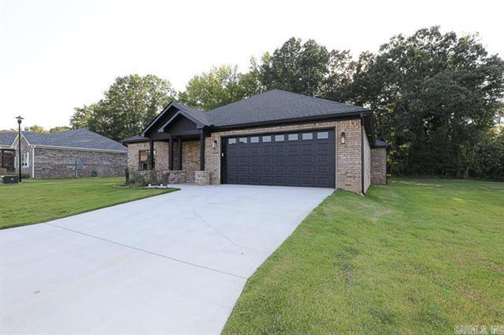 OLDE SALEM TOWNSHIP - Residential