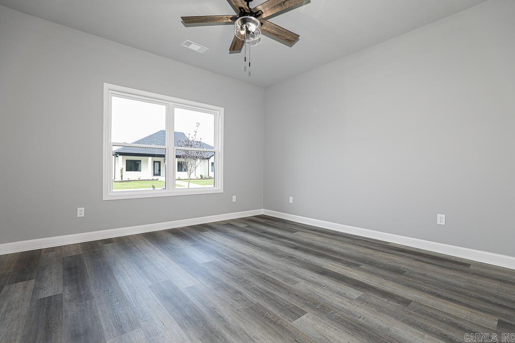 OLDE SALEM TOWNSHIP - Residential