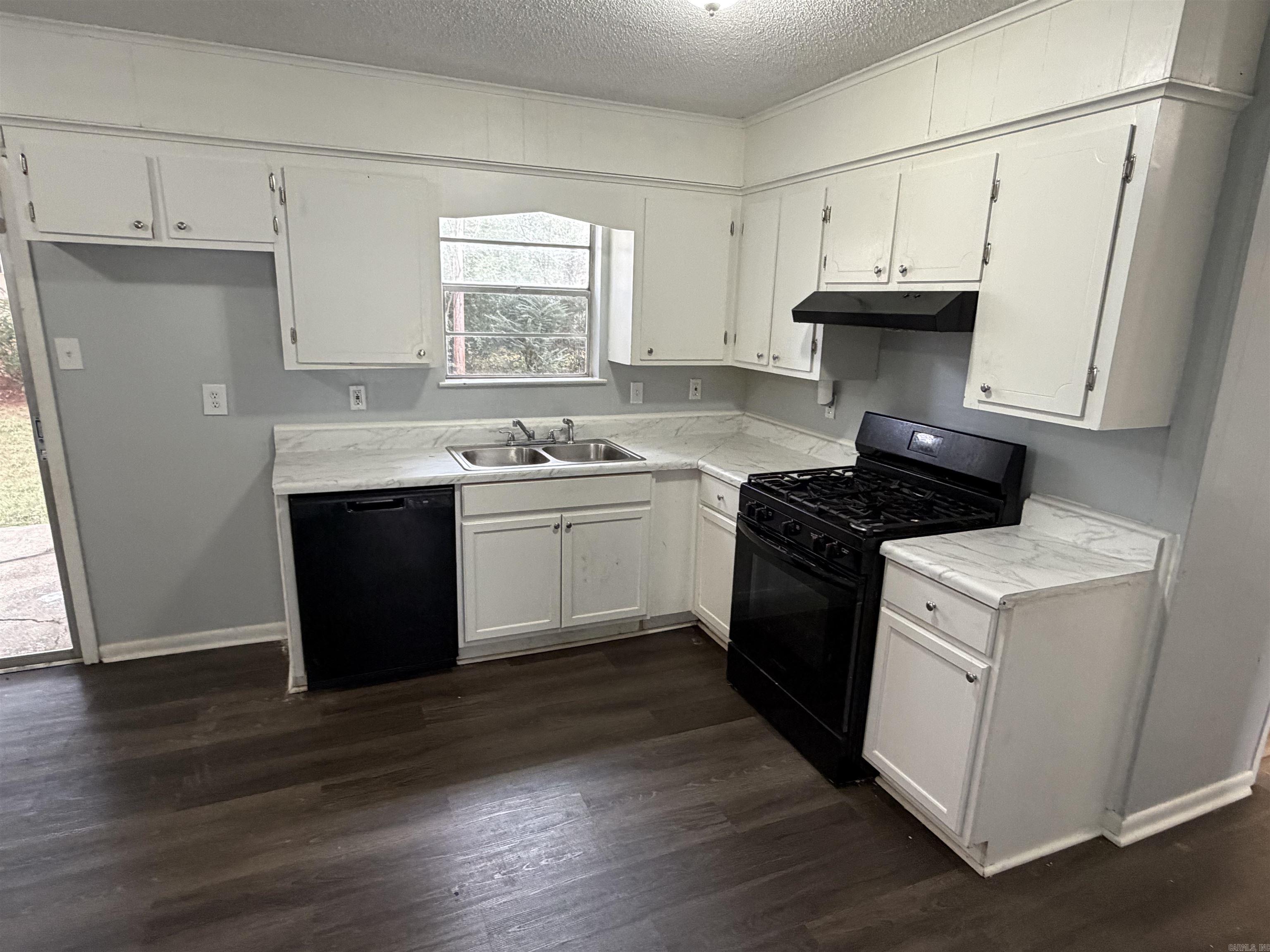 Southwest Acres - Residential Lease