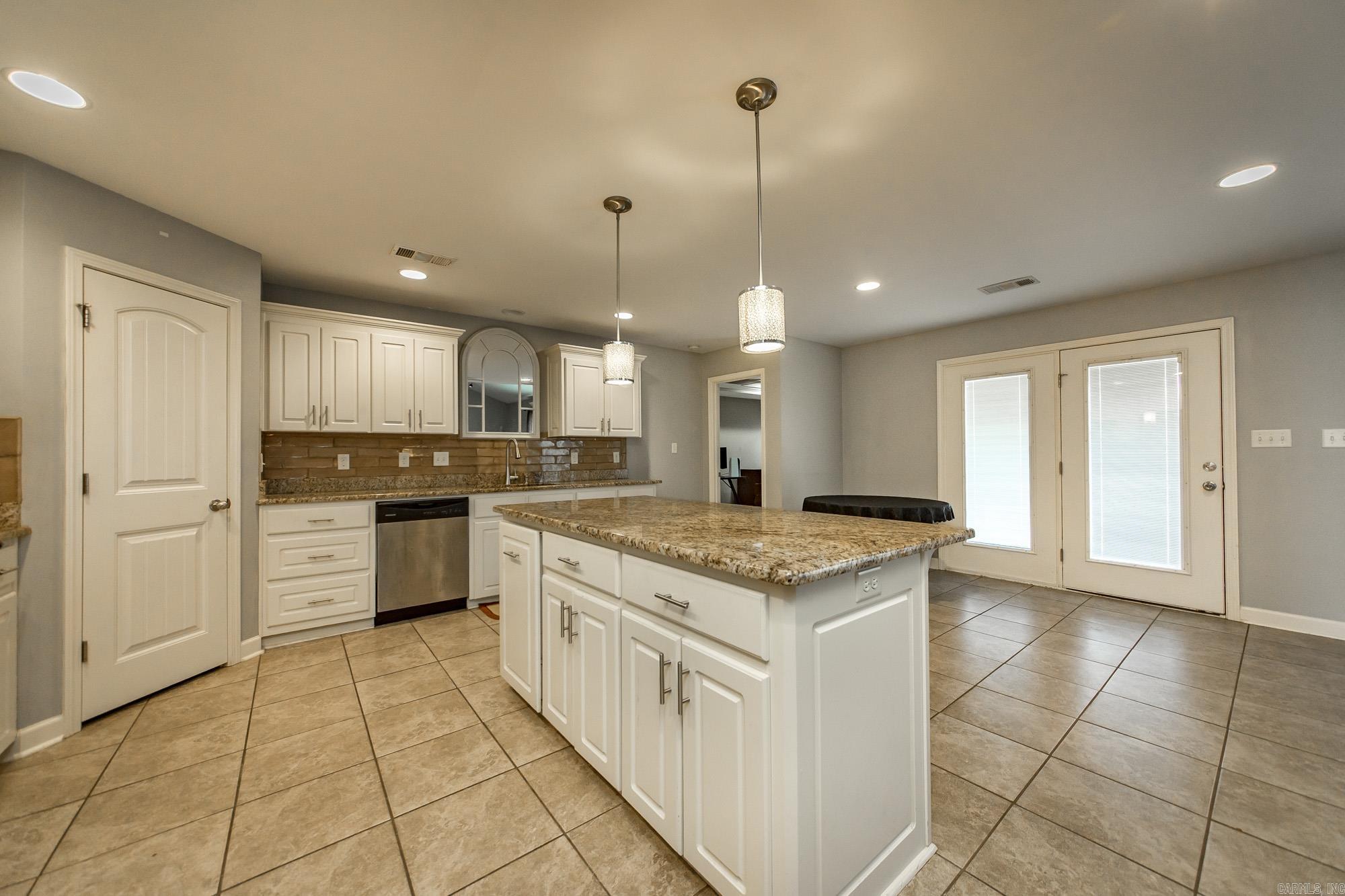 BASE MEADOWS ADDN - Residential