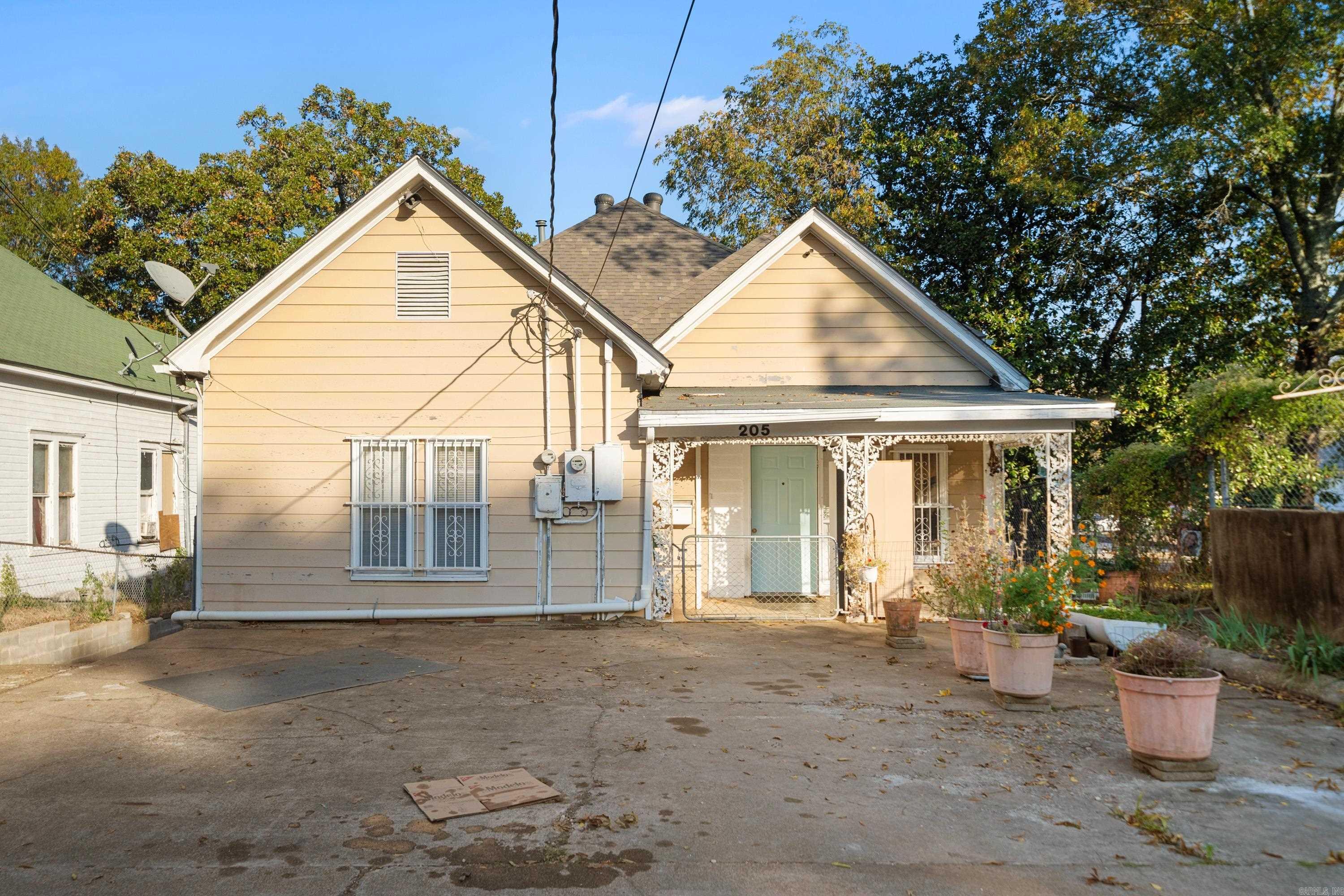 This listing agreement is for a unique mixed-use property located at 205 Brad St., featuring a single-family residence attached to a commercial storefront with a separate address at 1344 Central Ave. The property includes a charming upstairs home with three bedrooms, one bathroom, and a bonus massive attic room, ideal for additional storage or flexible space. The residence boasts recent upgrades, including a brand-new roof and HVAC system, ensuring comfort and peace of mind for potential buyers. The storefront, located on bustling Central Ave., offers prime commercial space with significant exposure from a traffic count exceeding 20,000 vehicles daily. This propertyās mixed commercial and residential zoning provides tremendous versatility, appealing to both business owners and investors.