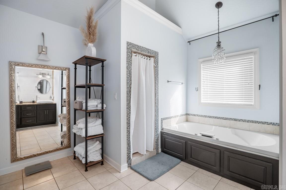 WOODSPRINGS ESTATES - Residential