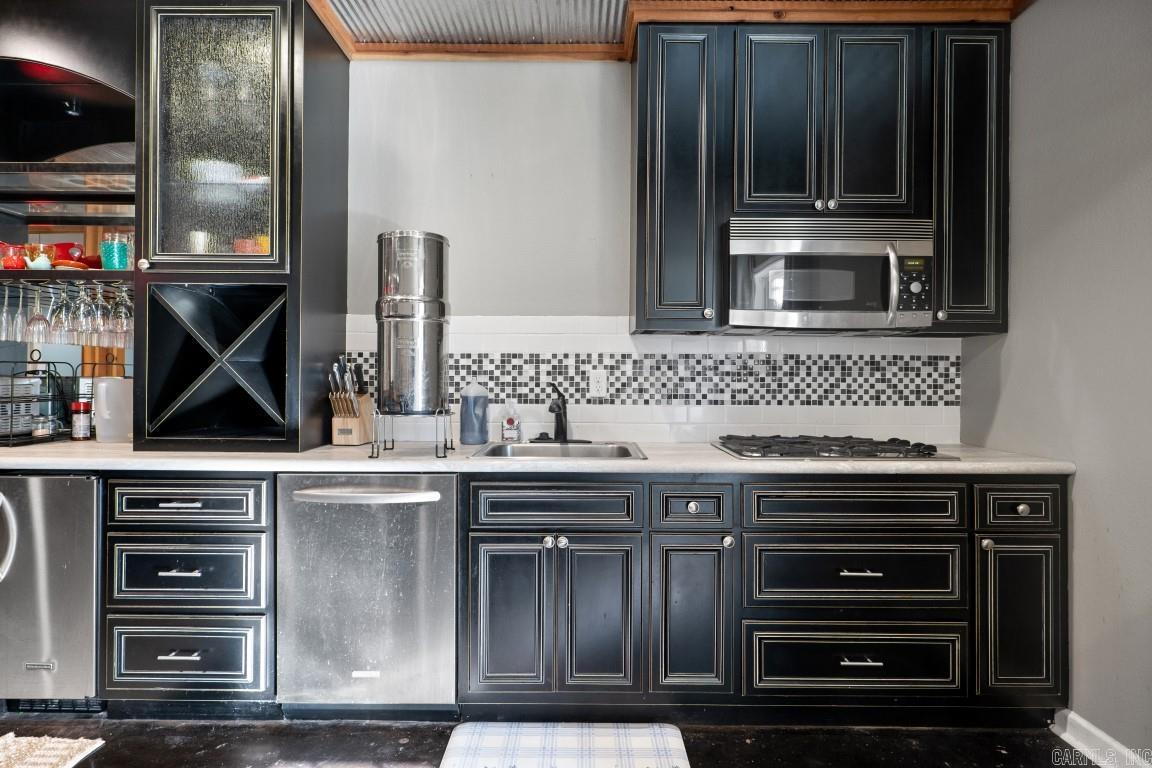 WOODSPRINGS ESTATES - Residential