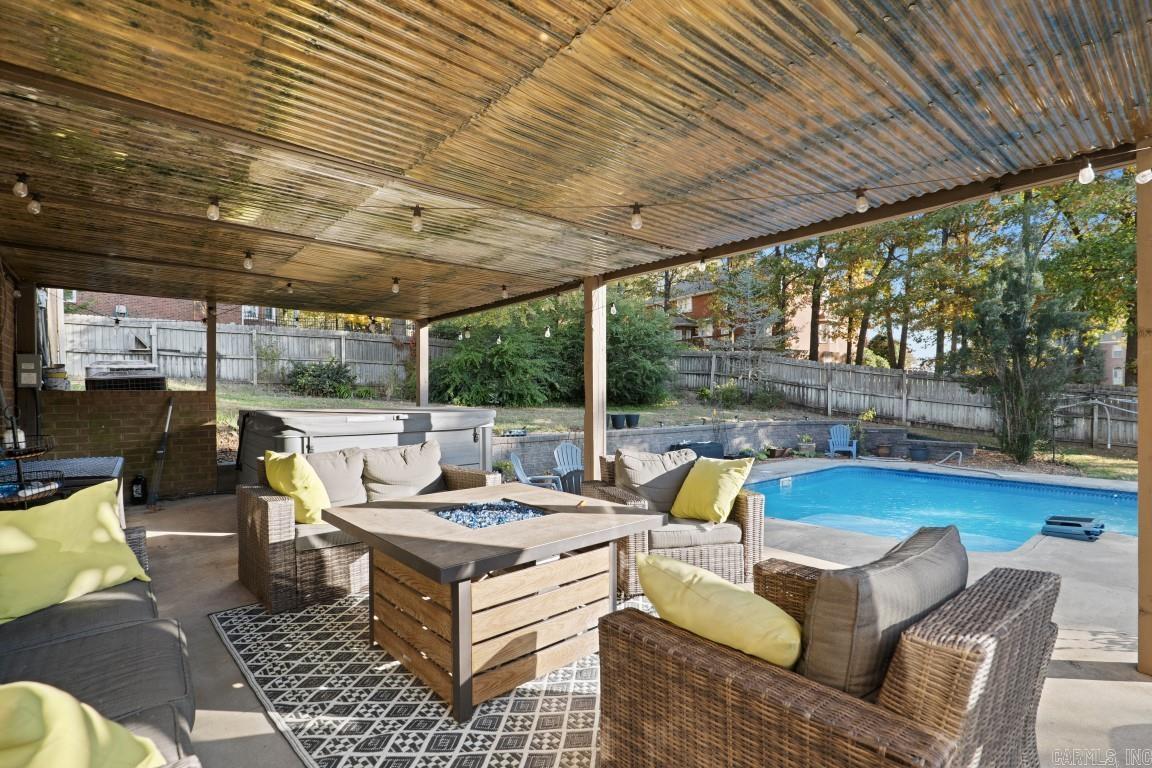 WOODSPRINGS ESTATES - Residential