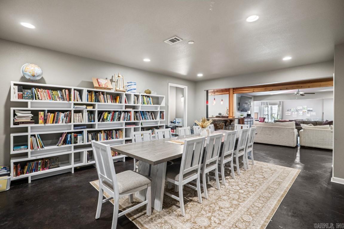 WOODSPRINGS ESTATES - Residential