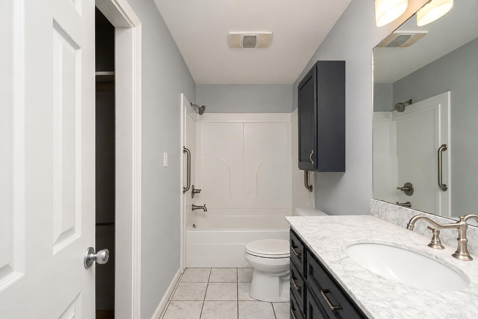 Holland Street Replat - Residential