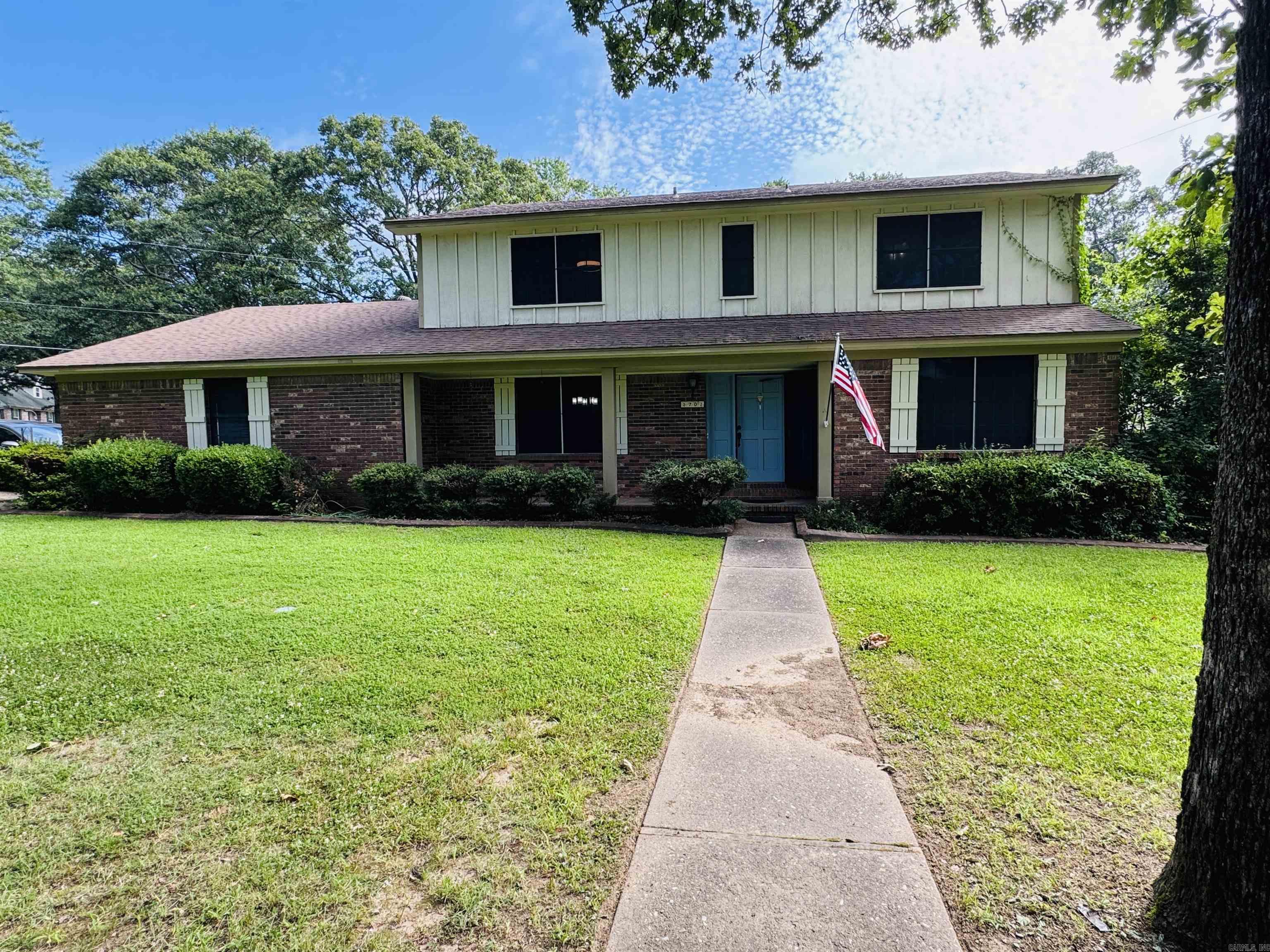 INDIAN HILLS - Residential