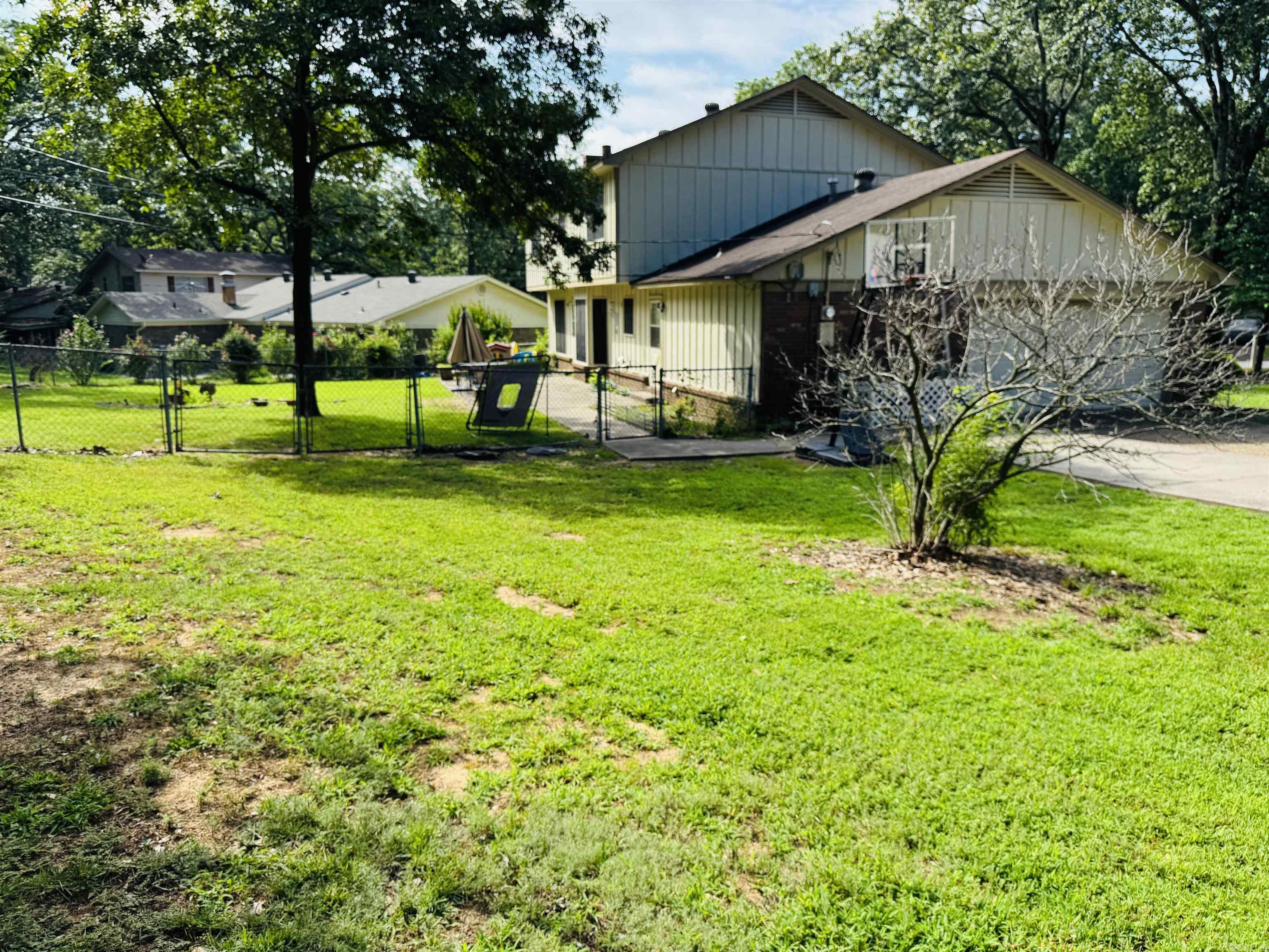 INDIAN HILLS - Residential