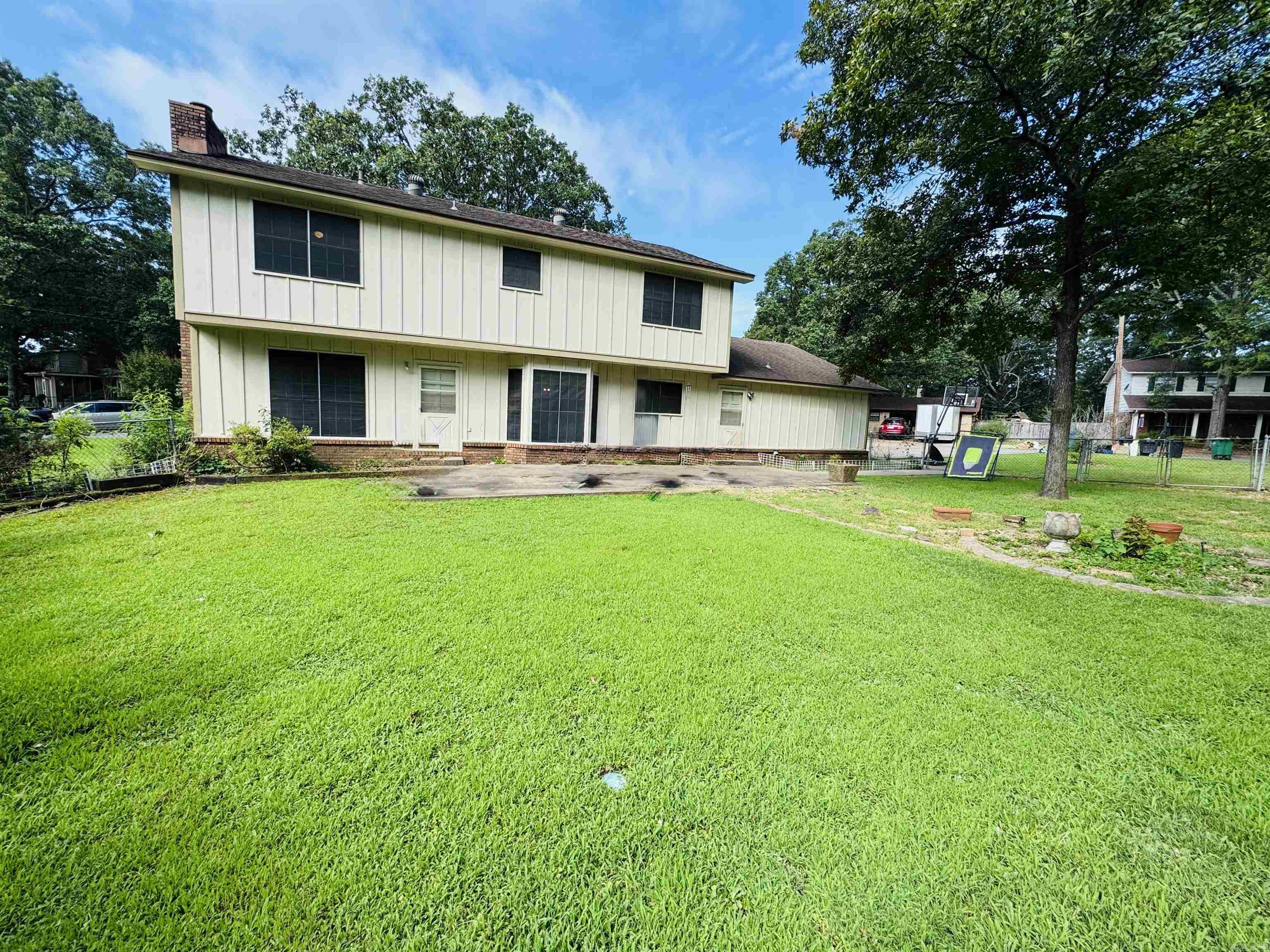 INDIAN HILLS - Residential