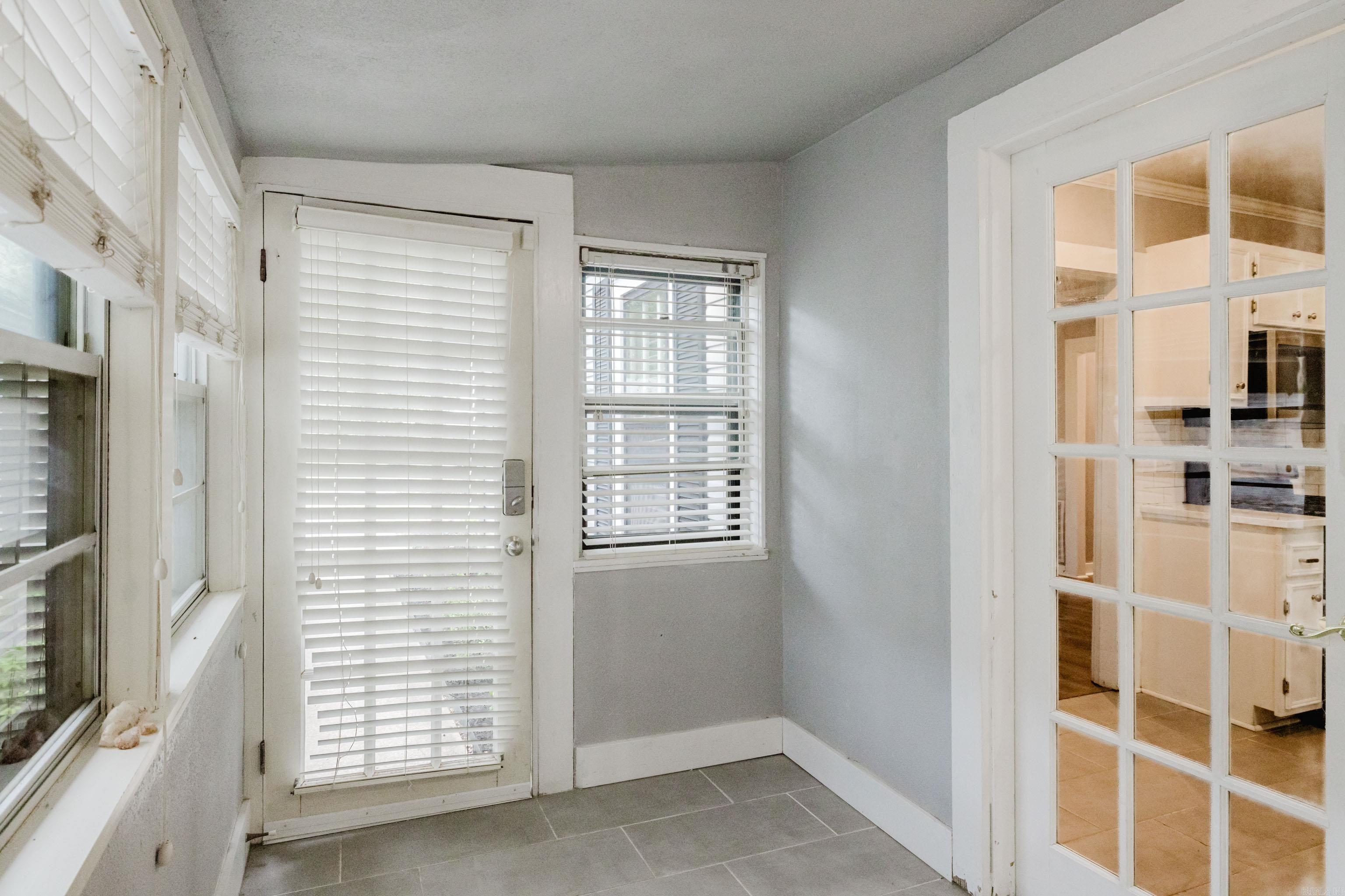 LINCOLN PARK - Residential