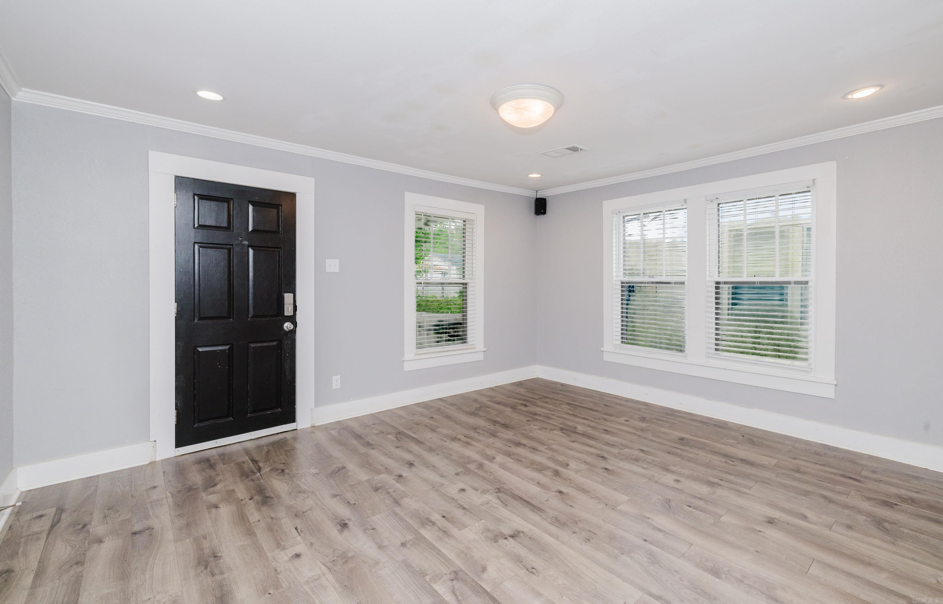 LINCOLN PARK - Residential