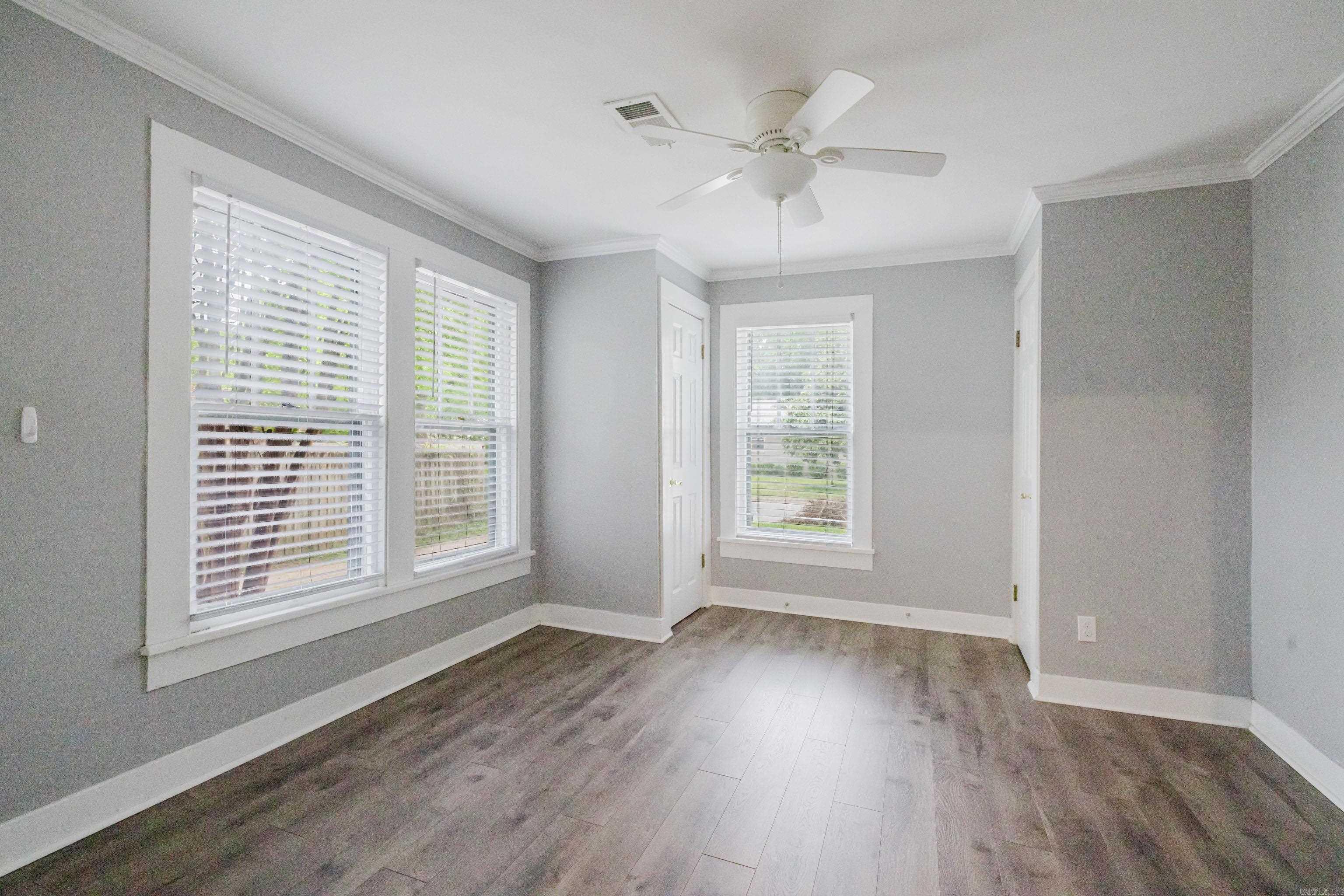 LINCOLN PARK - Residential