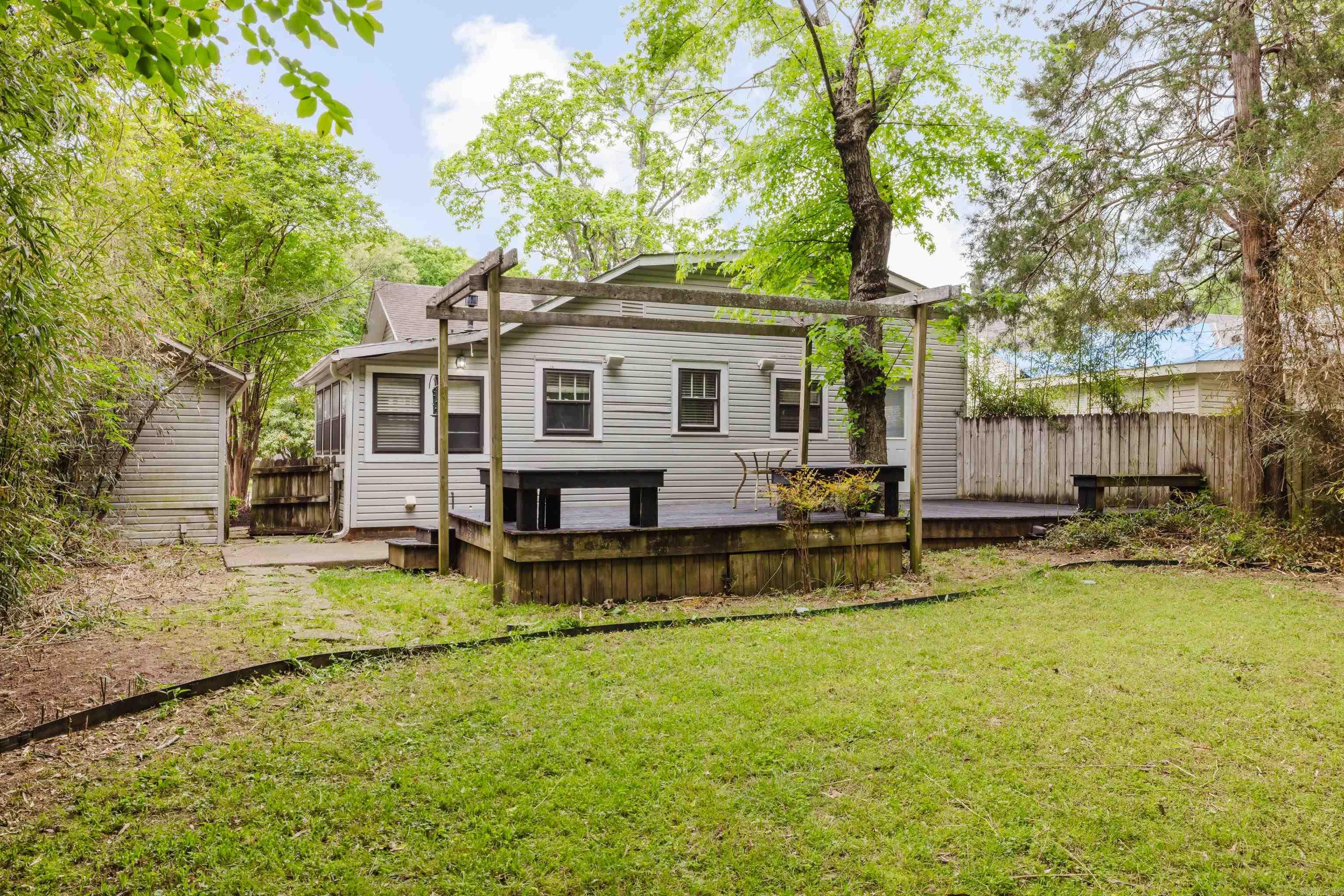 LINCOLN PARK - Residential