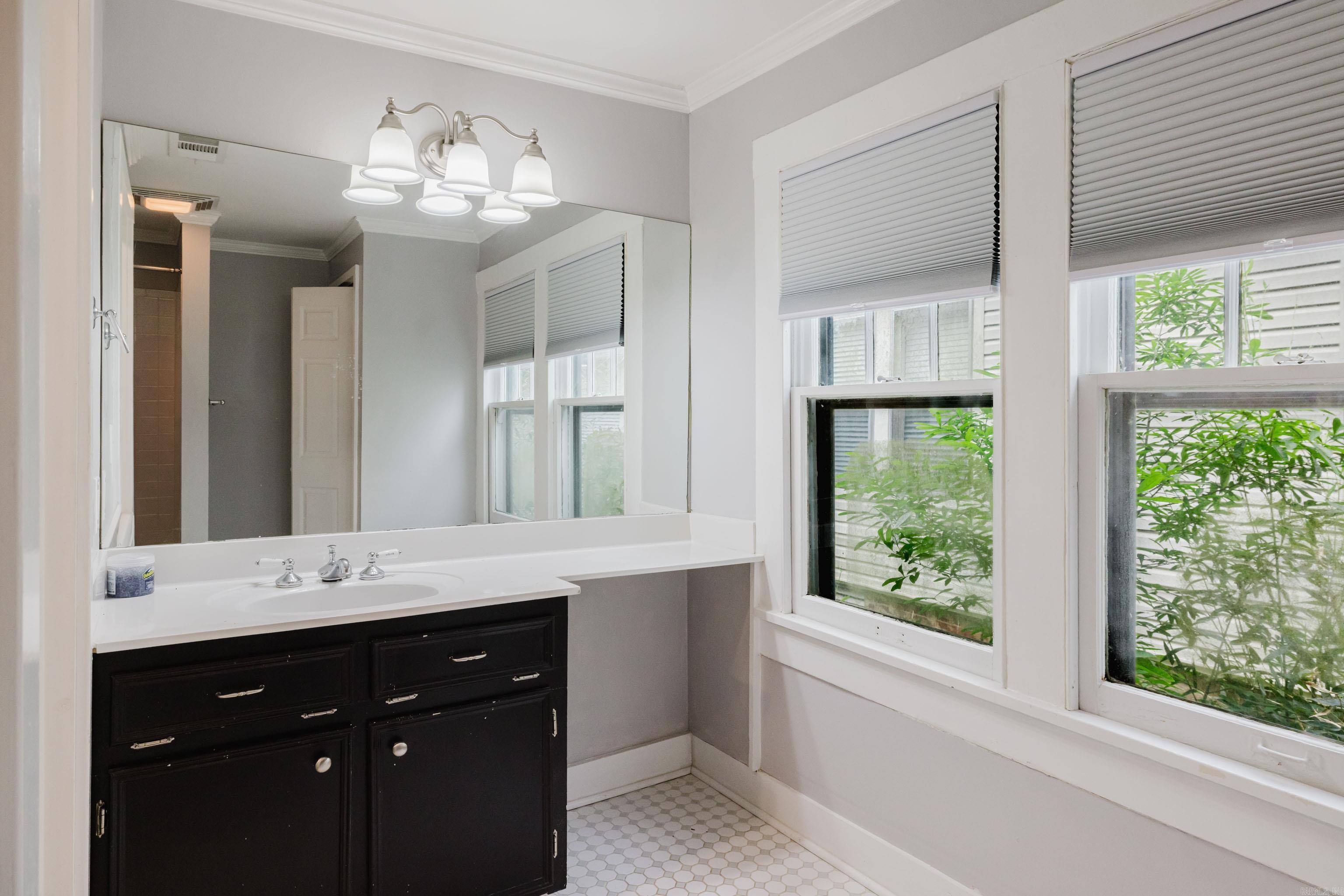 LINCOLN PARK - Residential