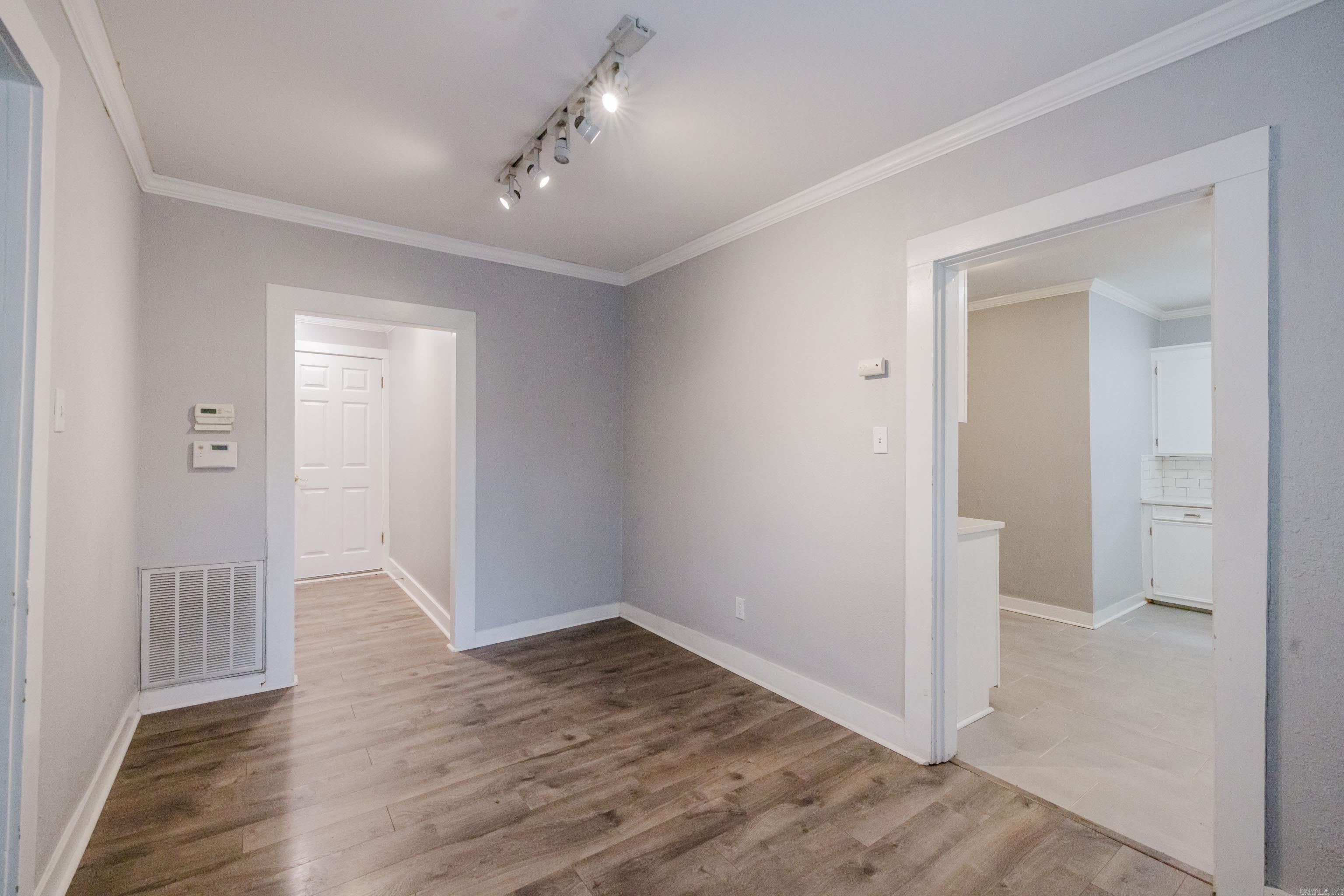 LINCOLN PARK - Residential