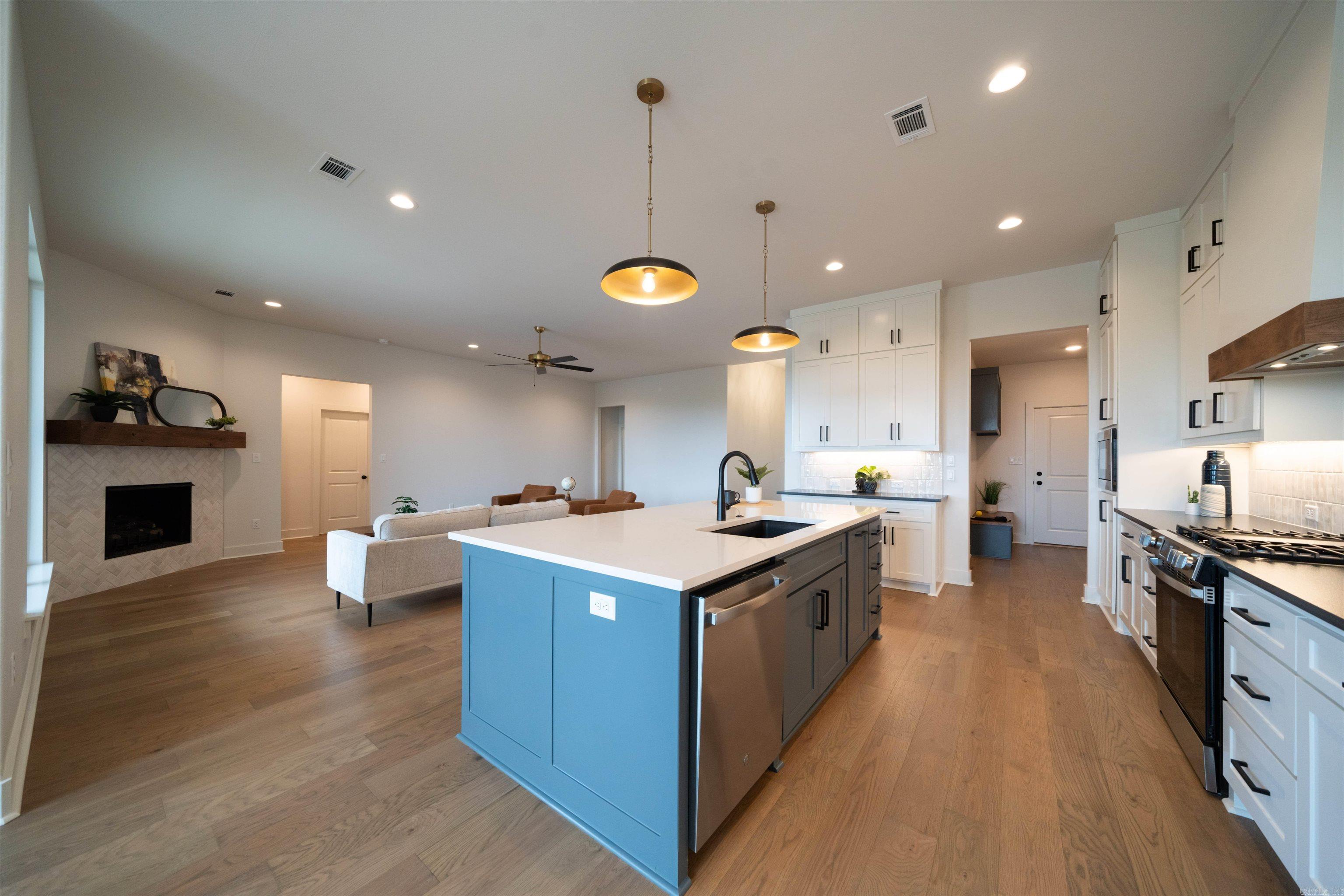 STONEBROOK - Residential