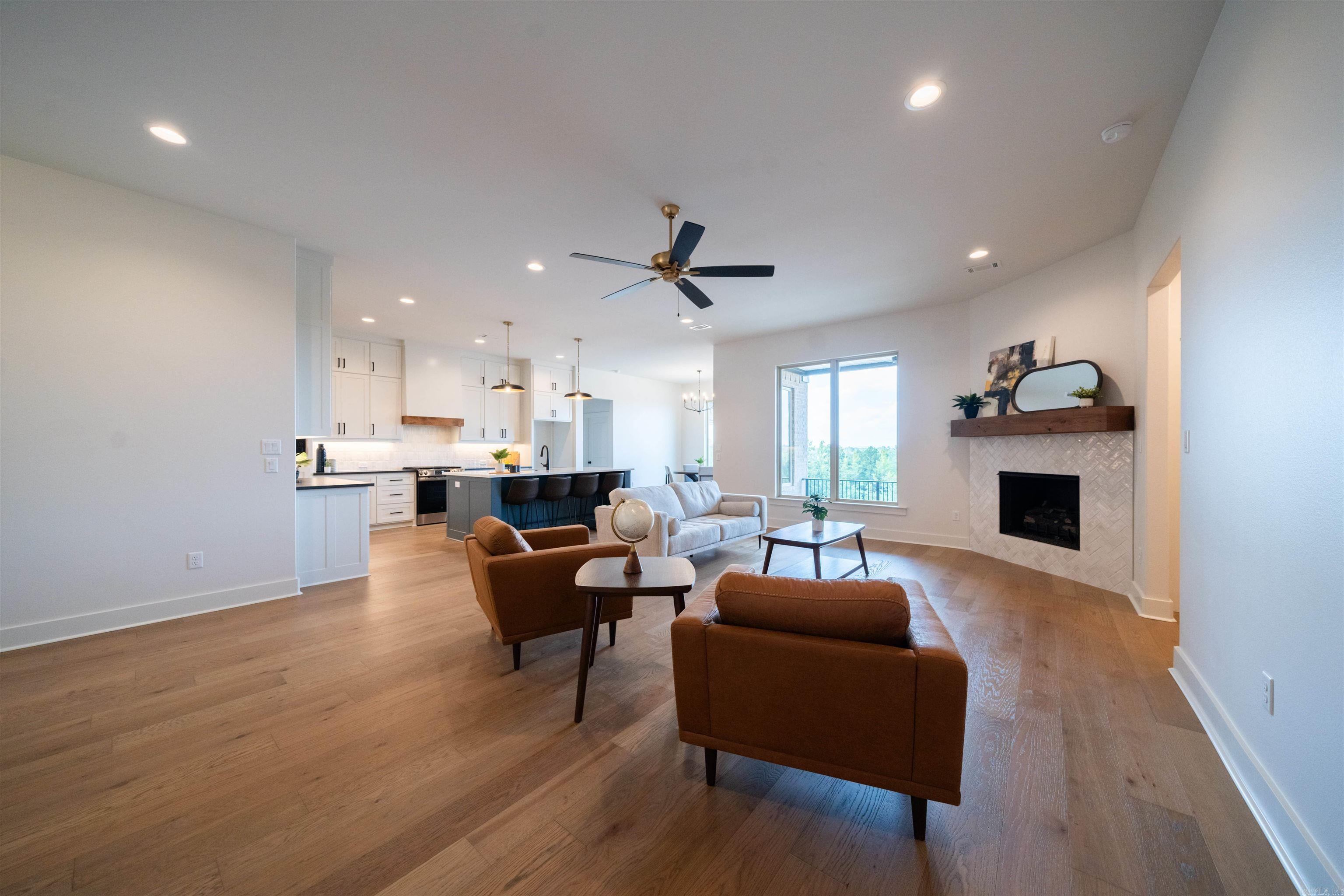 STONEBROOK - Residential