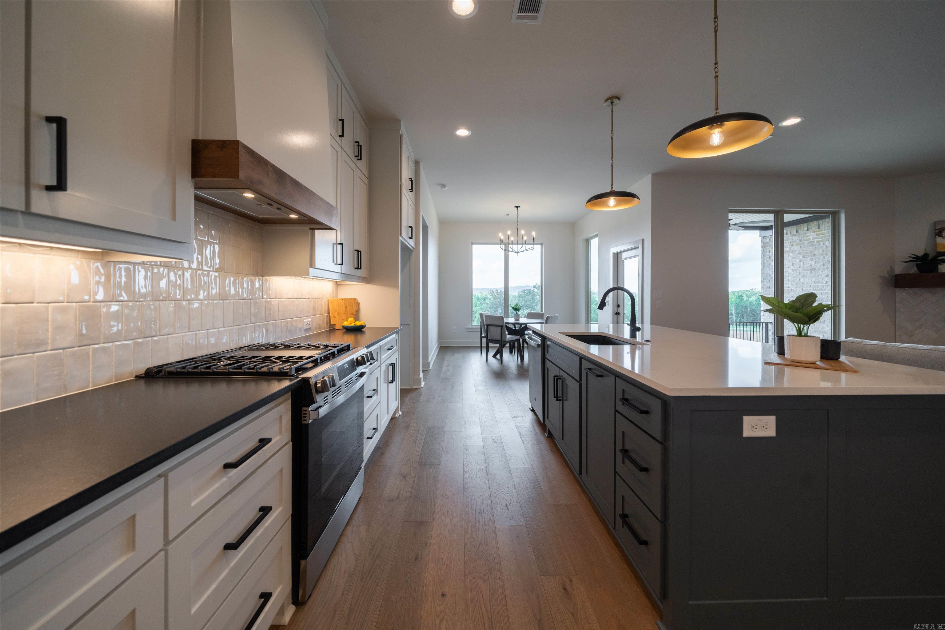 STONEBROOK - Residential