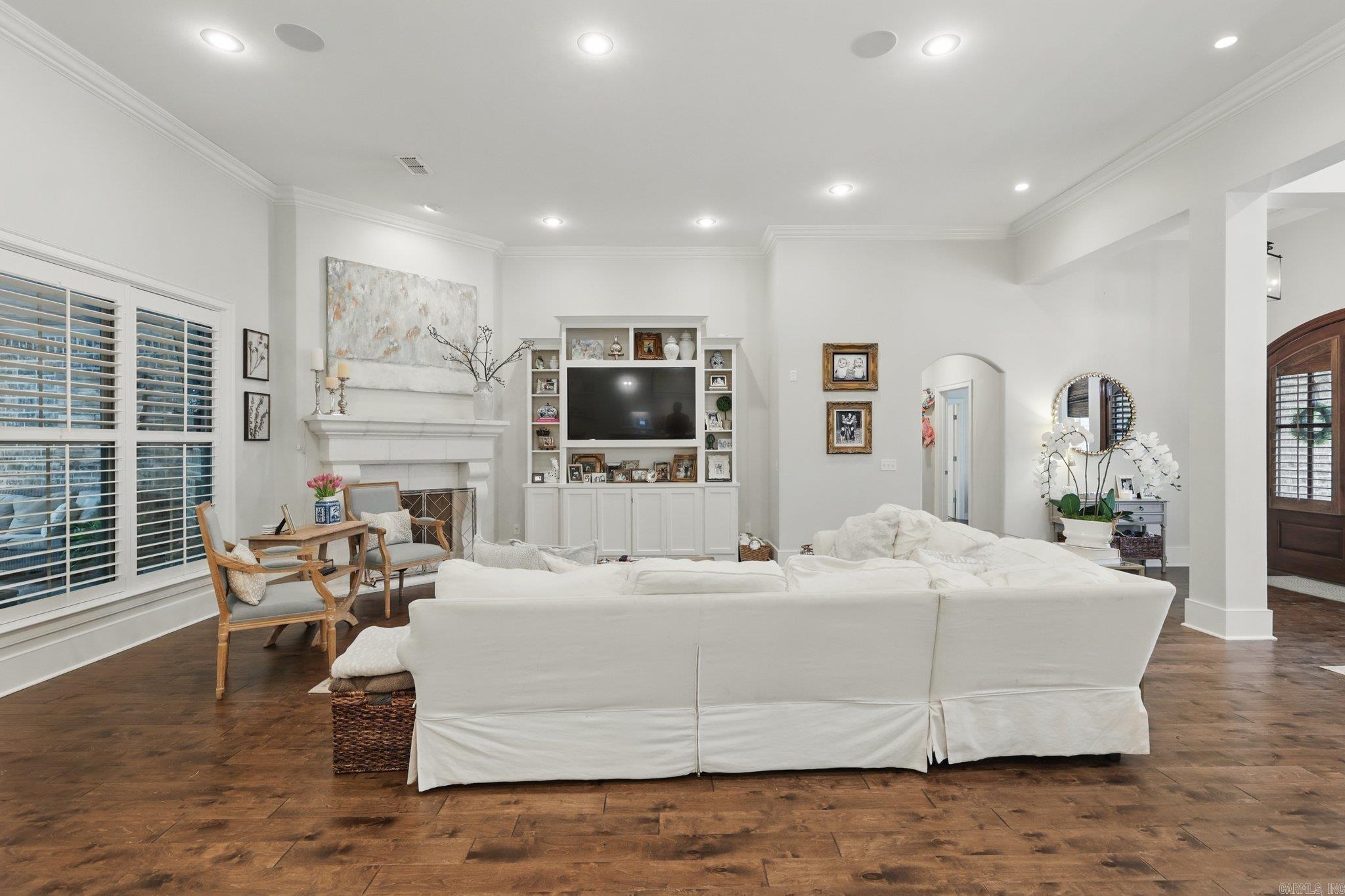 CHENAL VALLEY "MIRAMAR PLACE" - Residential