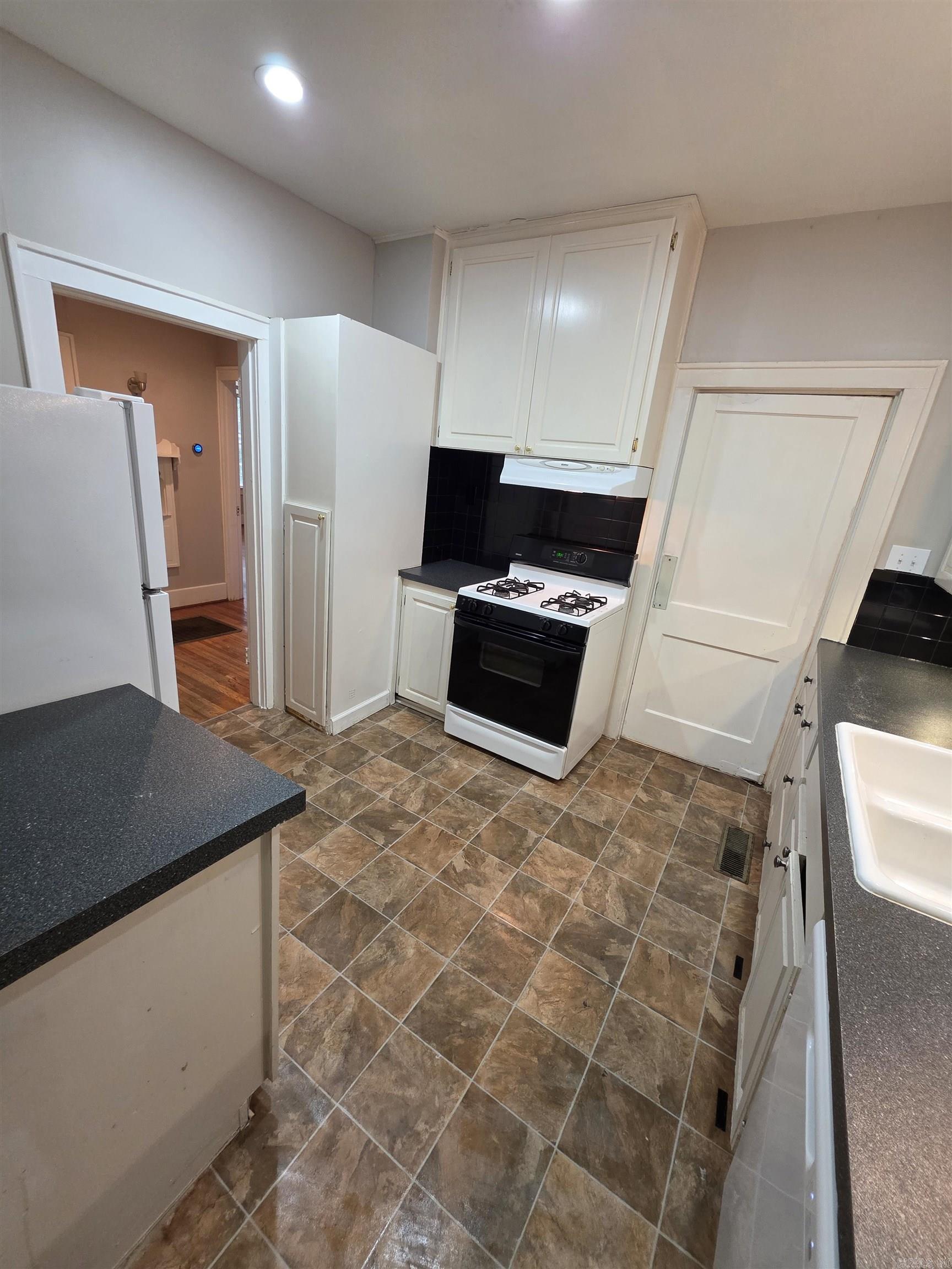Hilcrest - Residential Lease