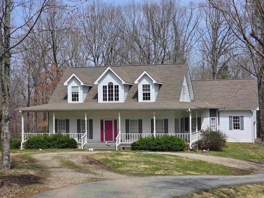 Three Bedroom Three Bath home. 1.3 acres