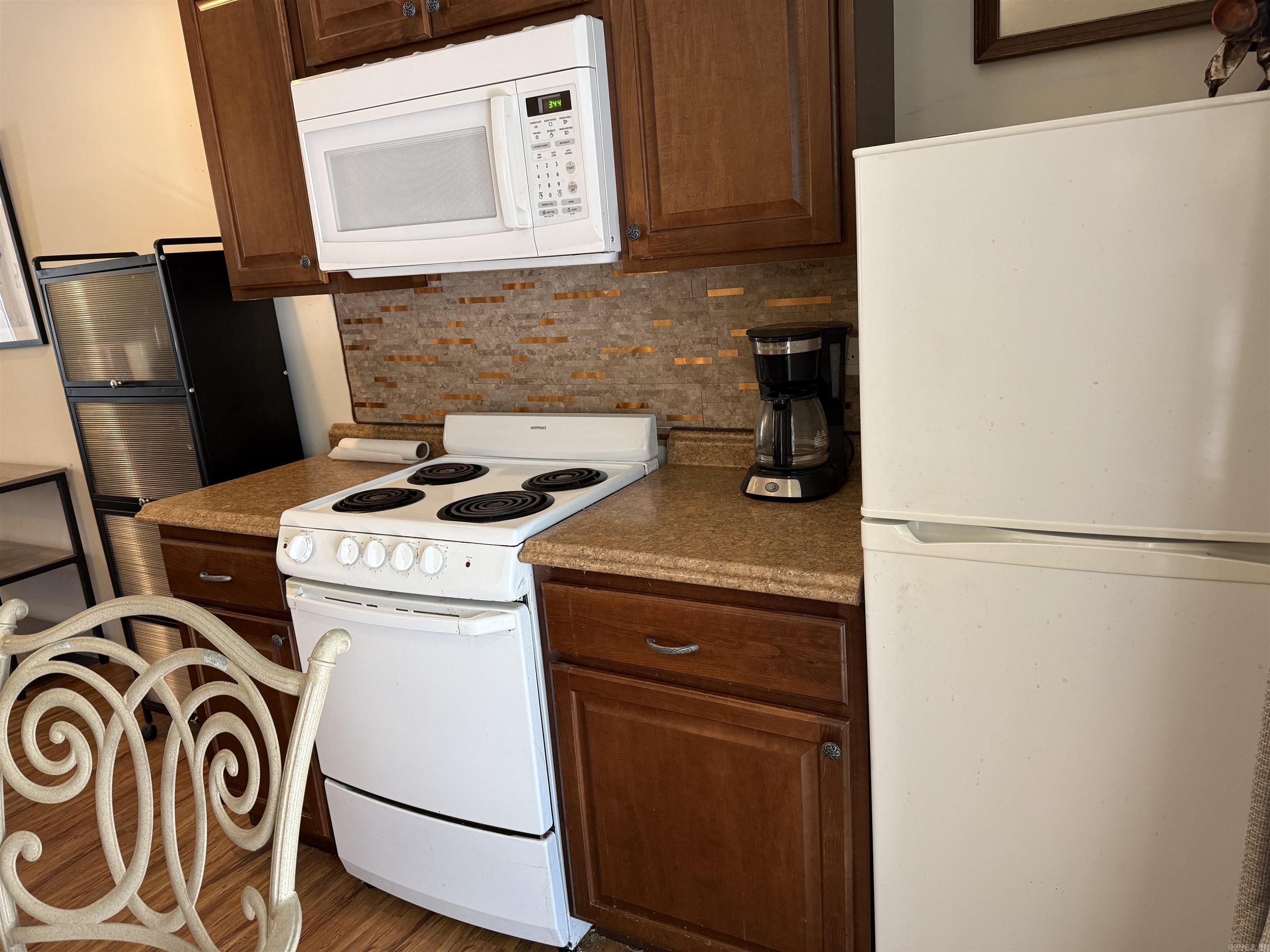 SUMMERHILL PLACE CONDOS - Residential