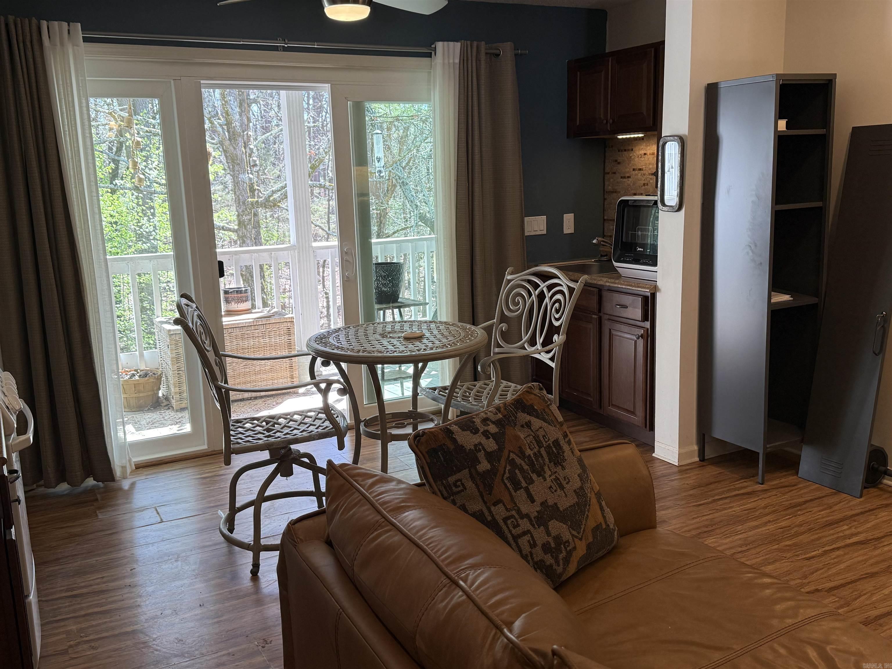 SUMMERHILL PLACE CONDOS - Residential