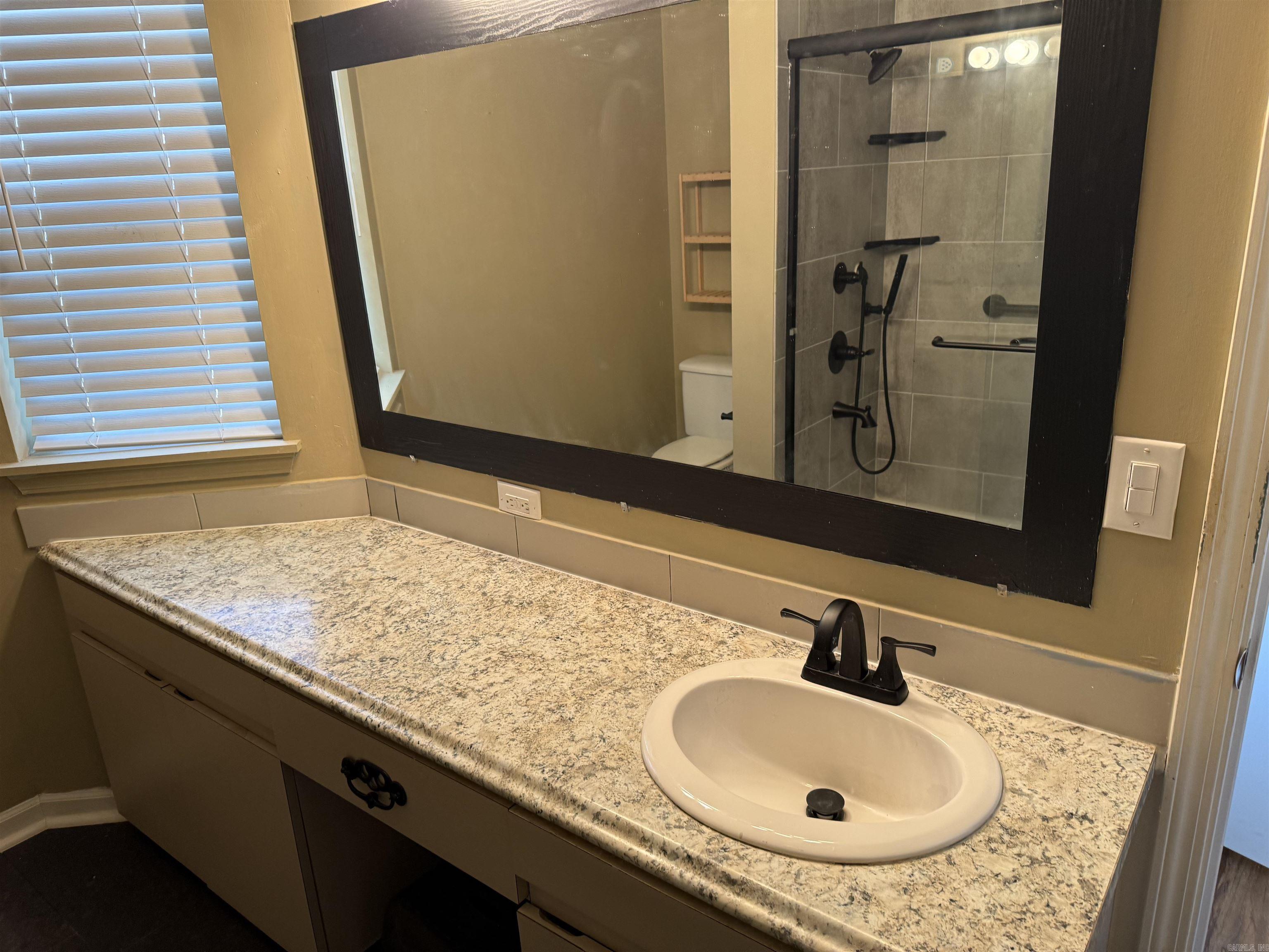 SUMMERHILL PLACE CONDOS - Residential