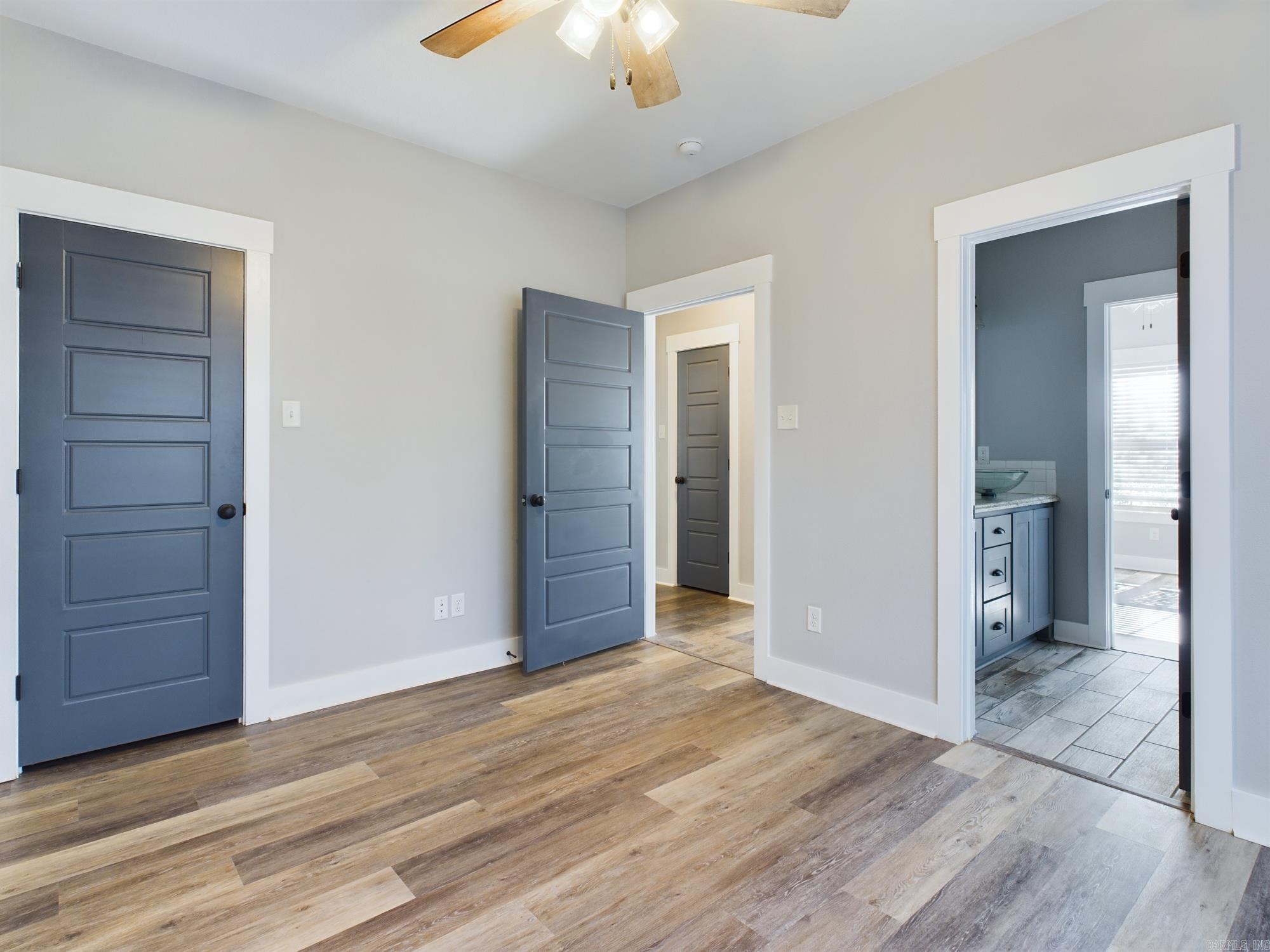 CIRCLE B - Residential