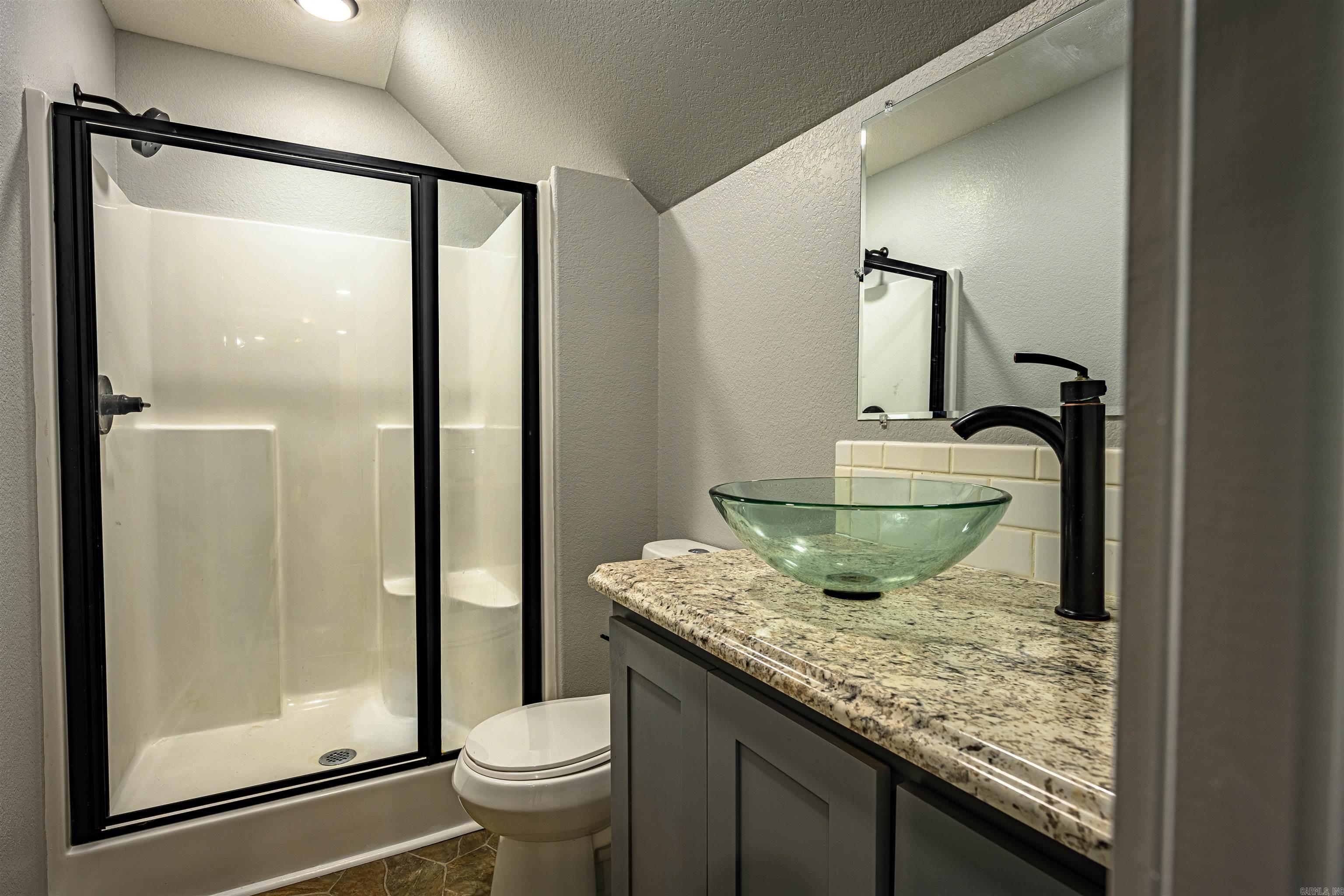 CIRCLE B - Residential