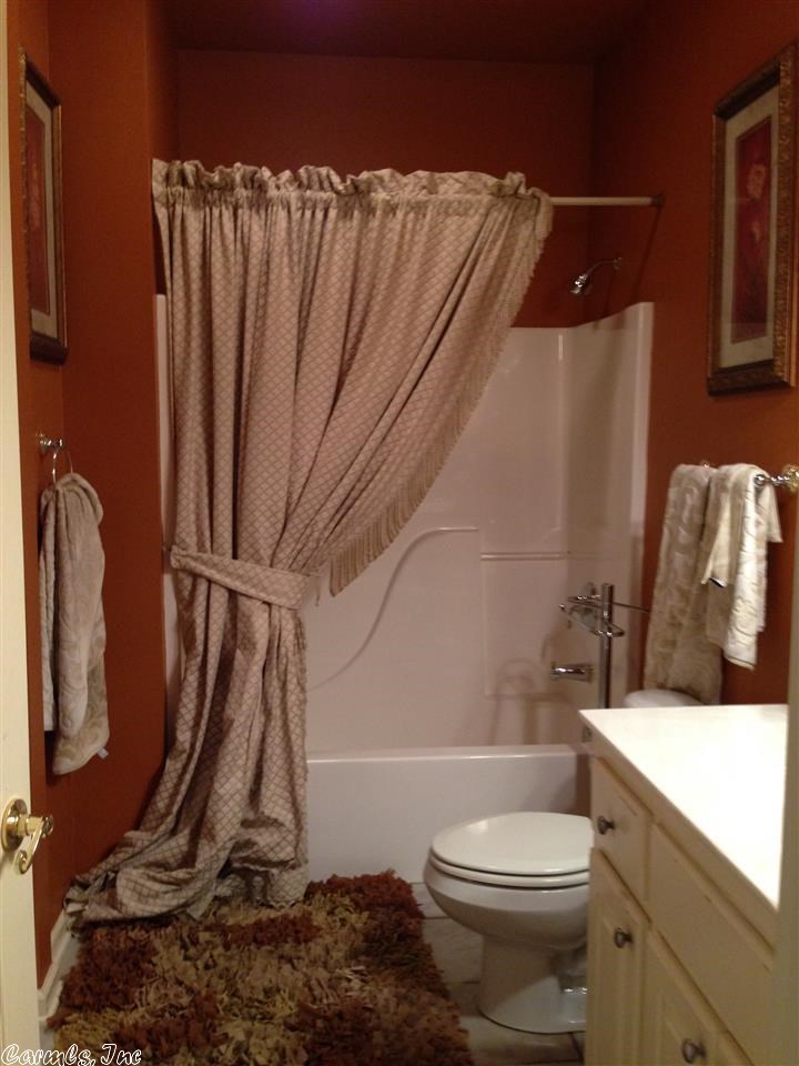 KENSINGTON ESTATES - Residential