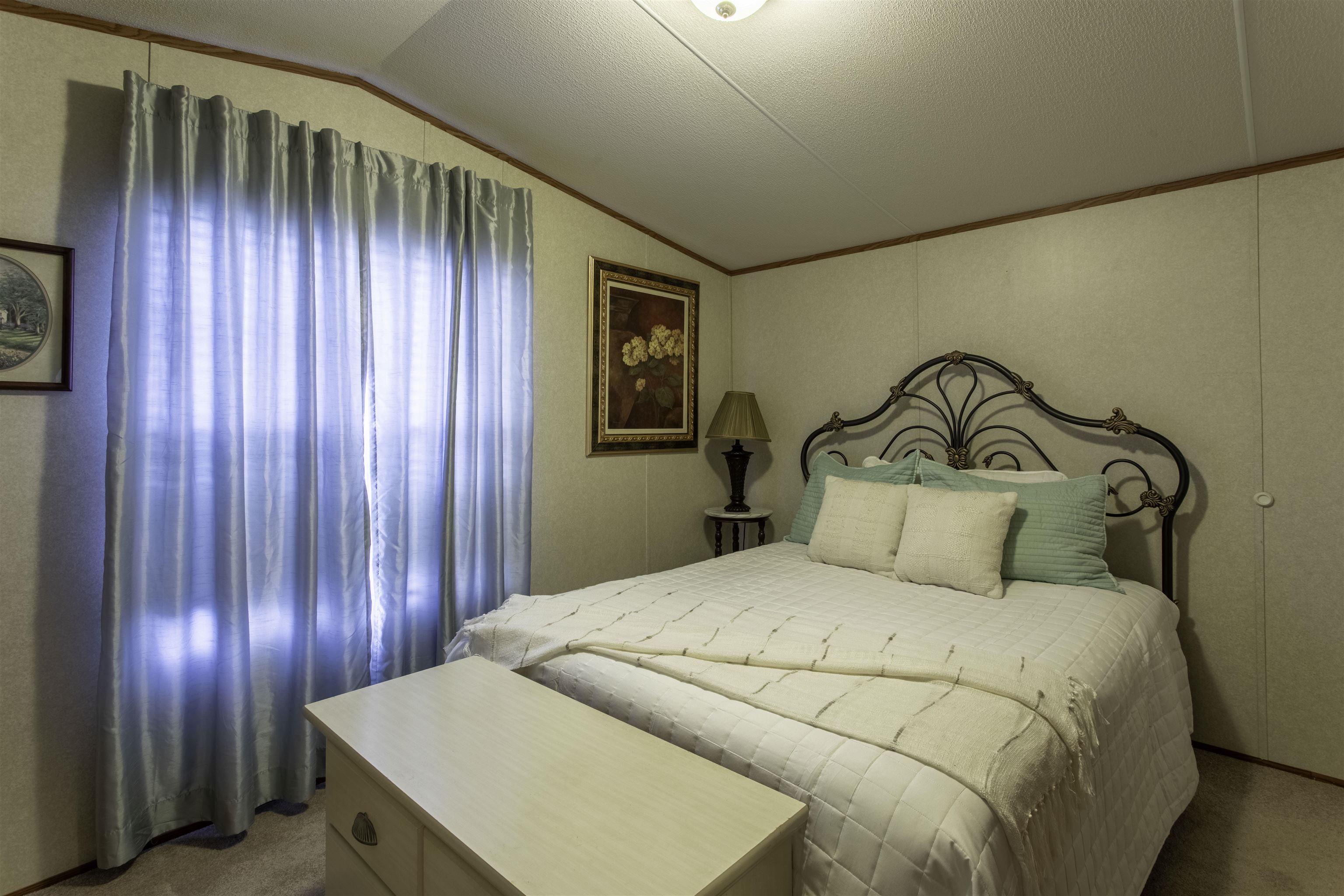 THACKERS - Residential