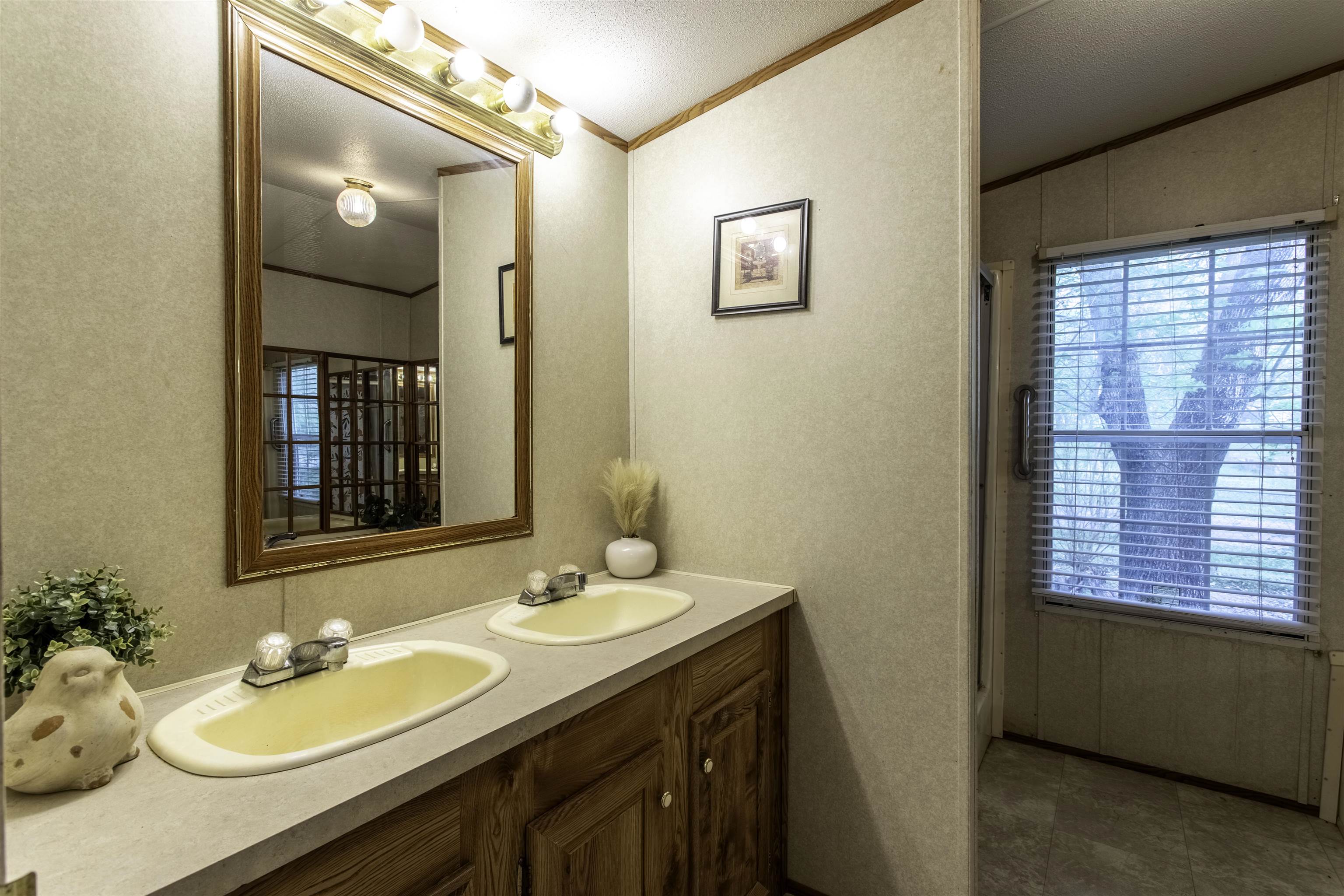 THACKERS - Residential