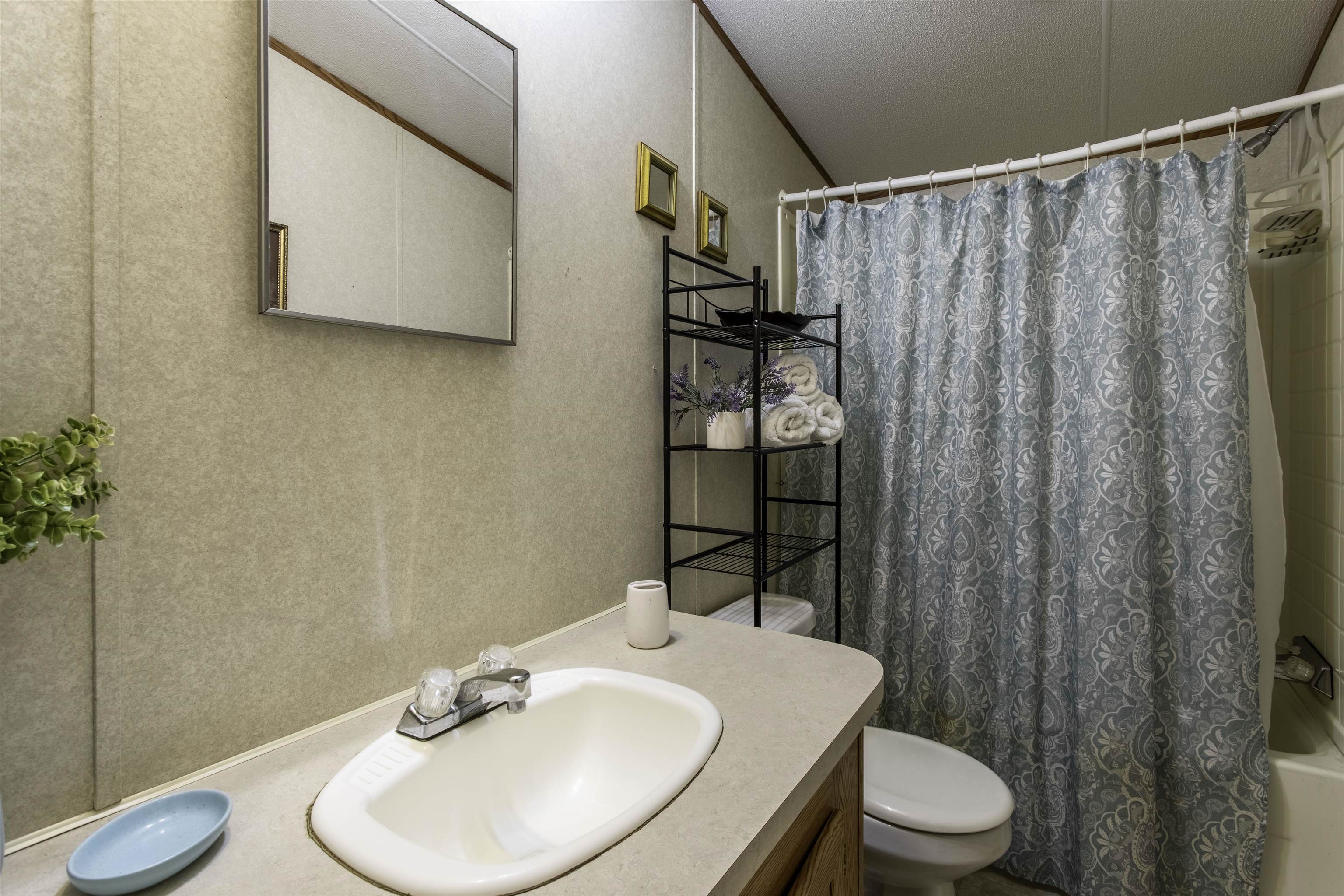 THACKERS - Residential