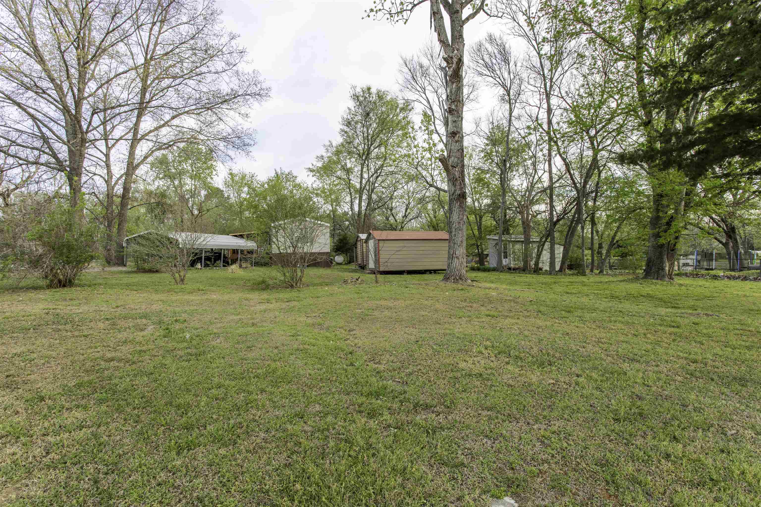 THACKERS - Residential