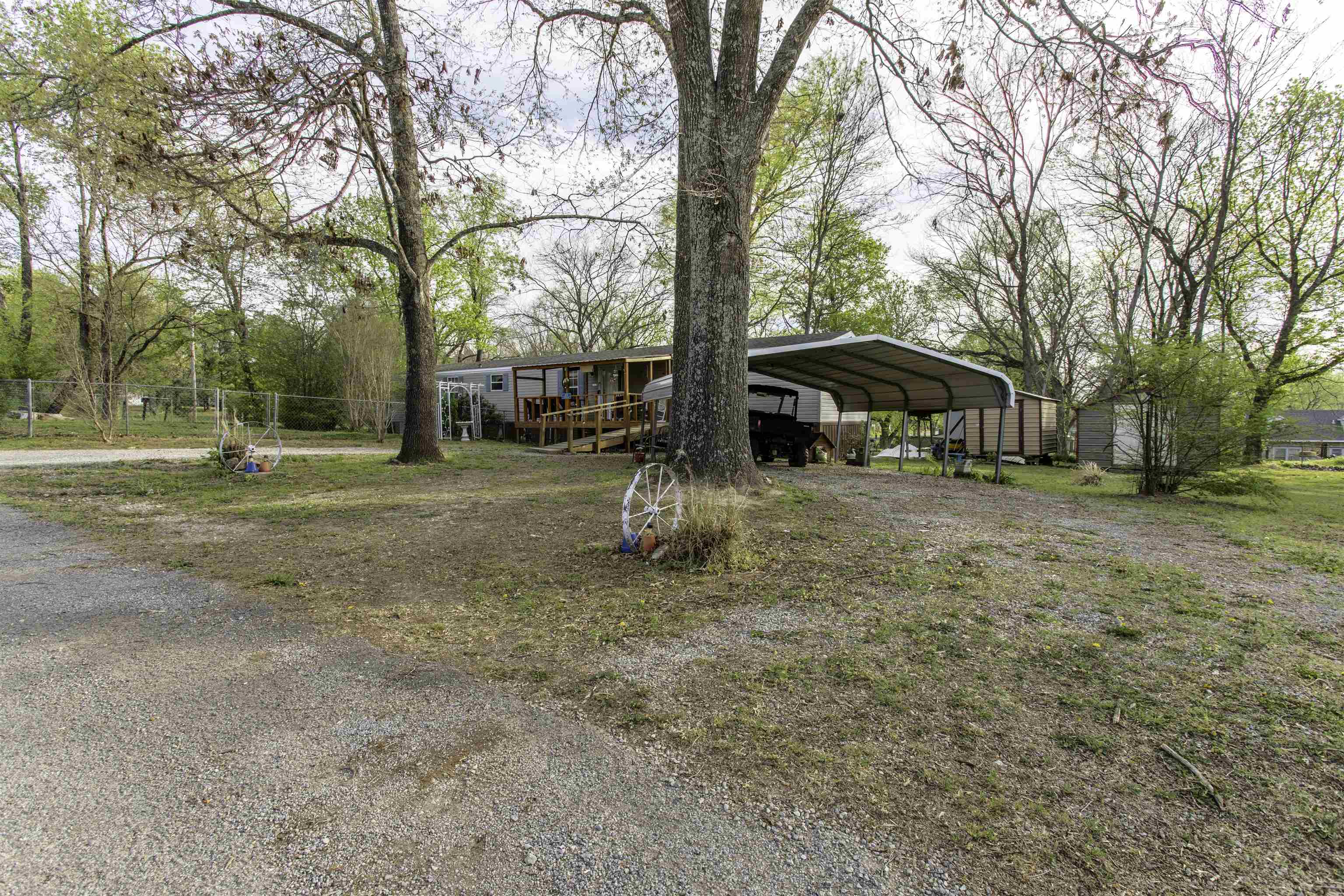 THACKERS - Residential