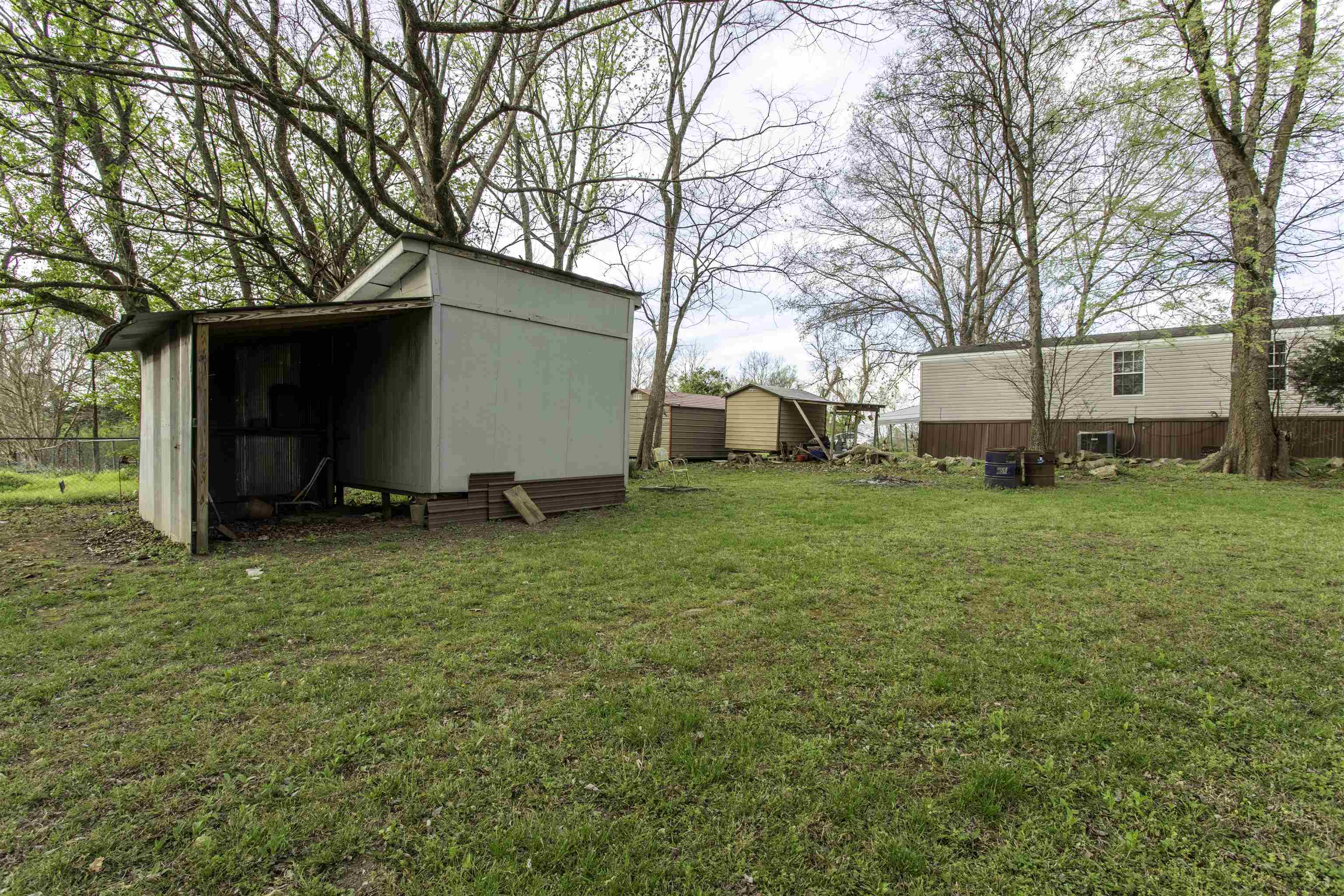 THACKERS - Residential