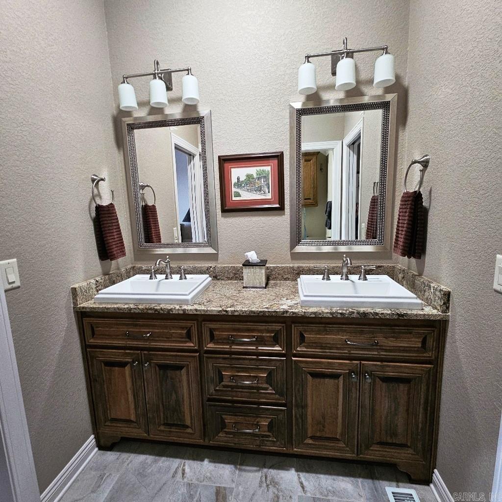 LADERA - Residential