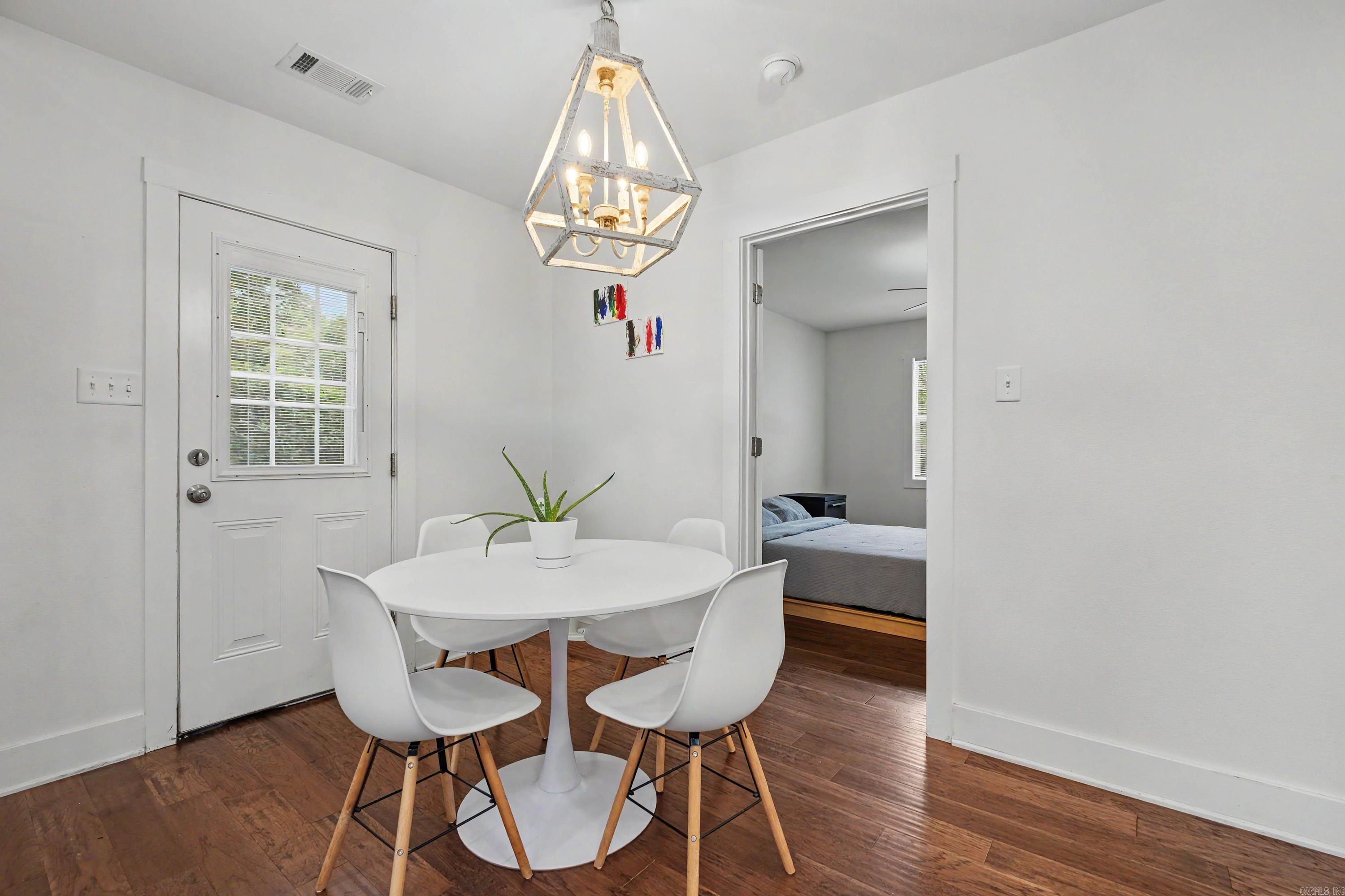 BENTON HEIGHTS - Residential