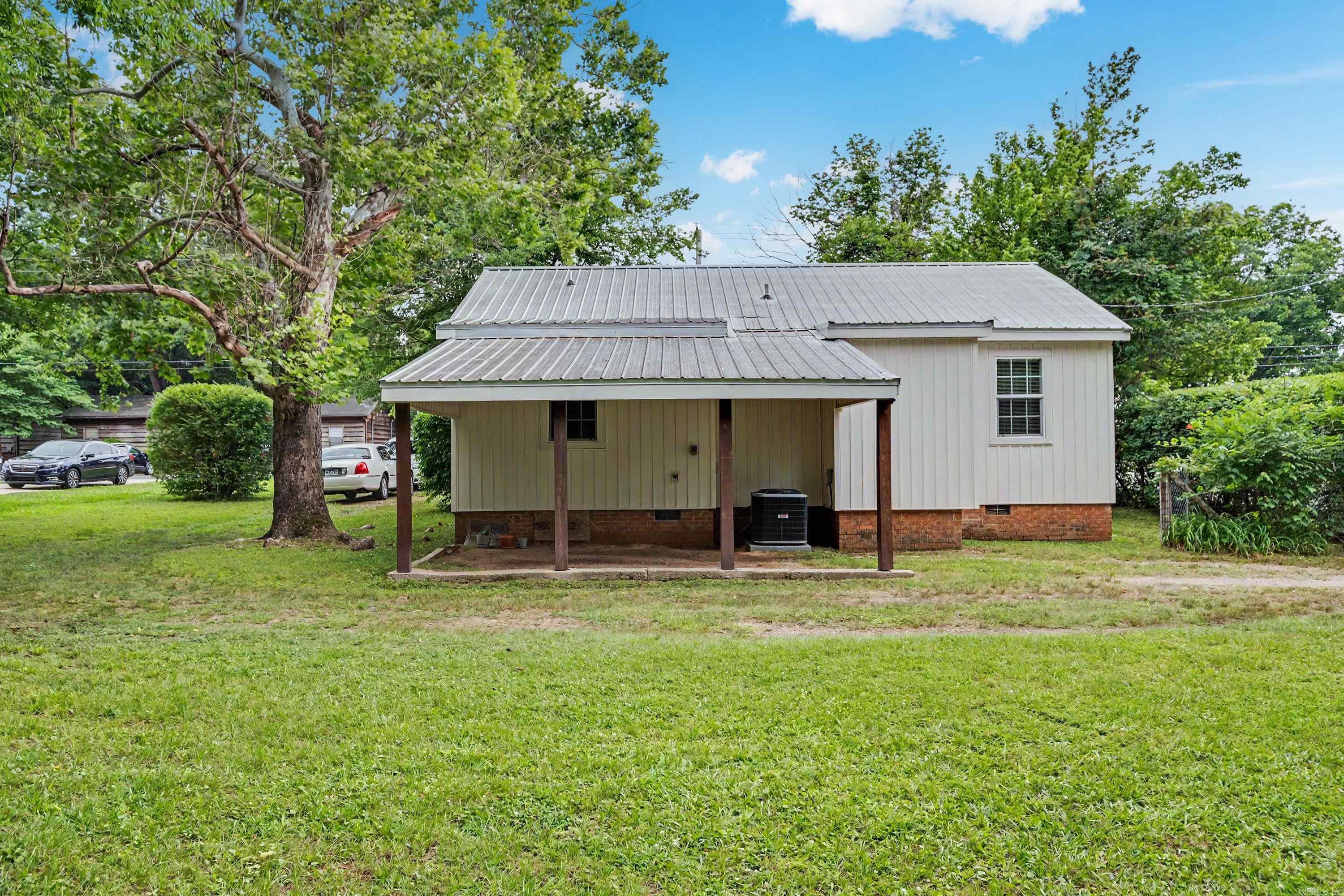 BENTON HEIGHTS - Residential