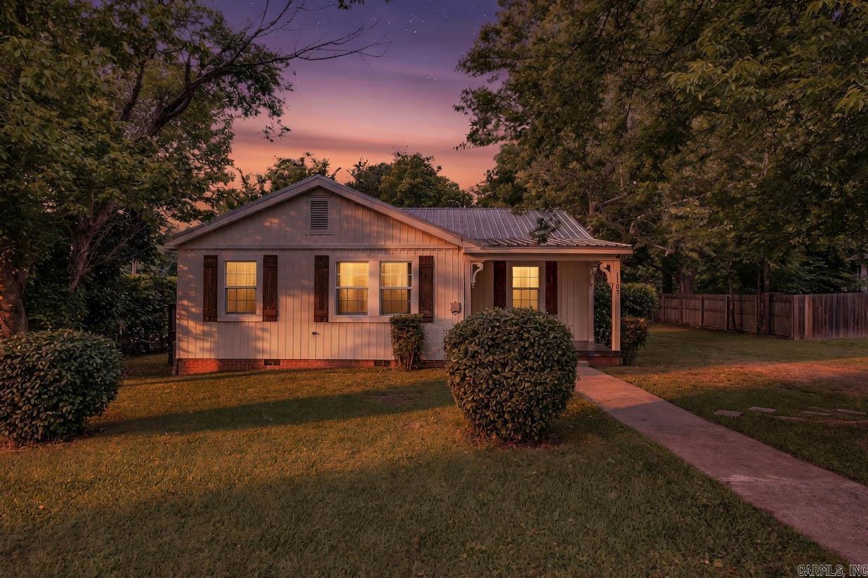BENTON HEIGHTS - Residential