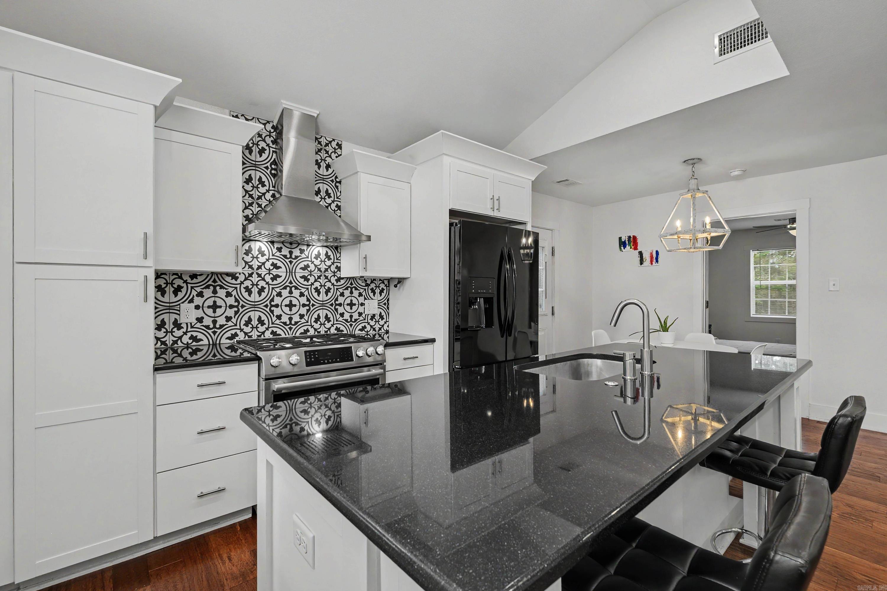 BENTON HEIGHTS - Residential