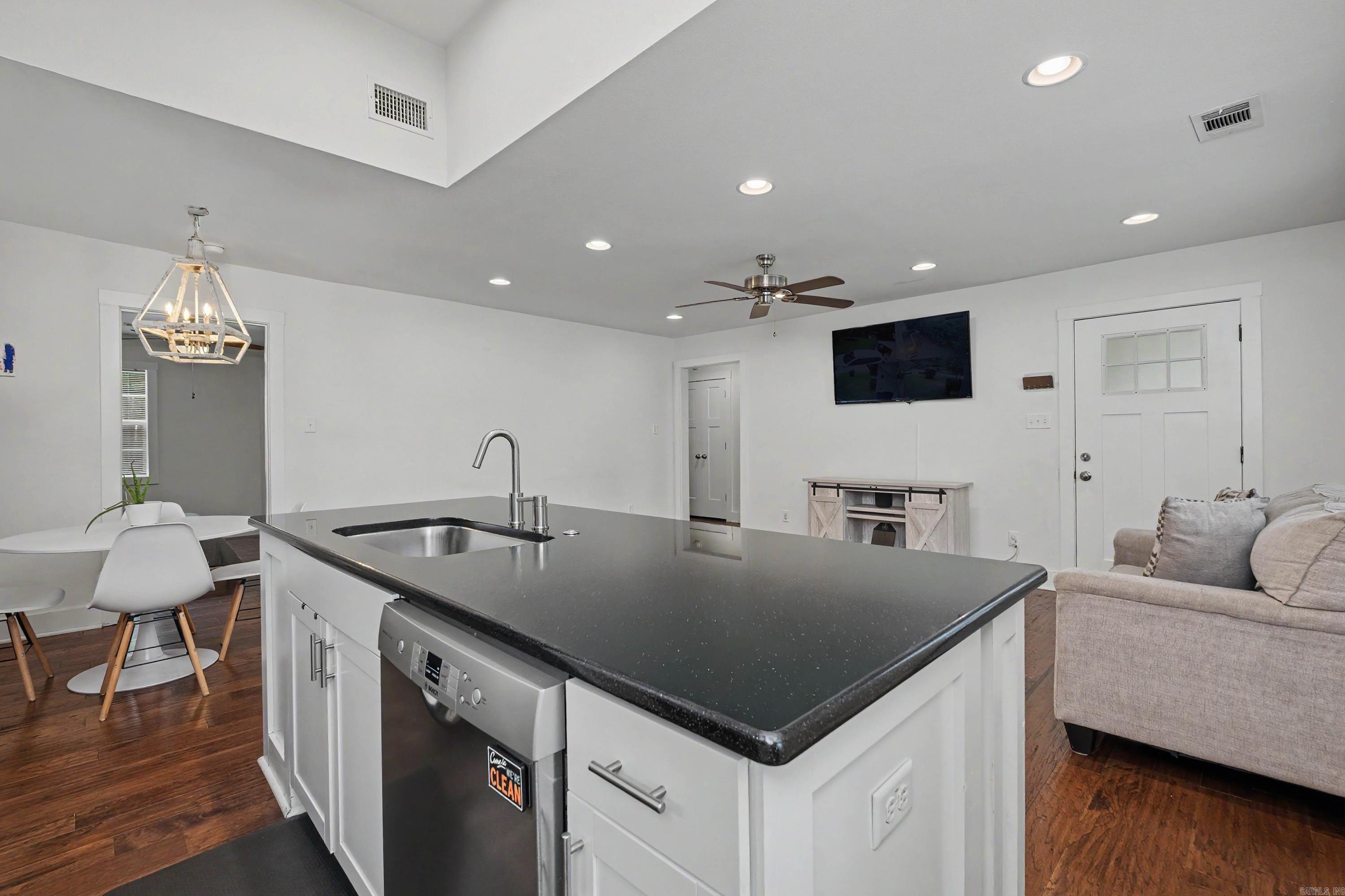 BENTON HEIGHTS - Residential