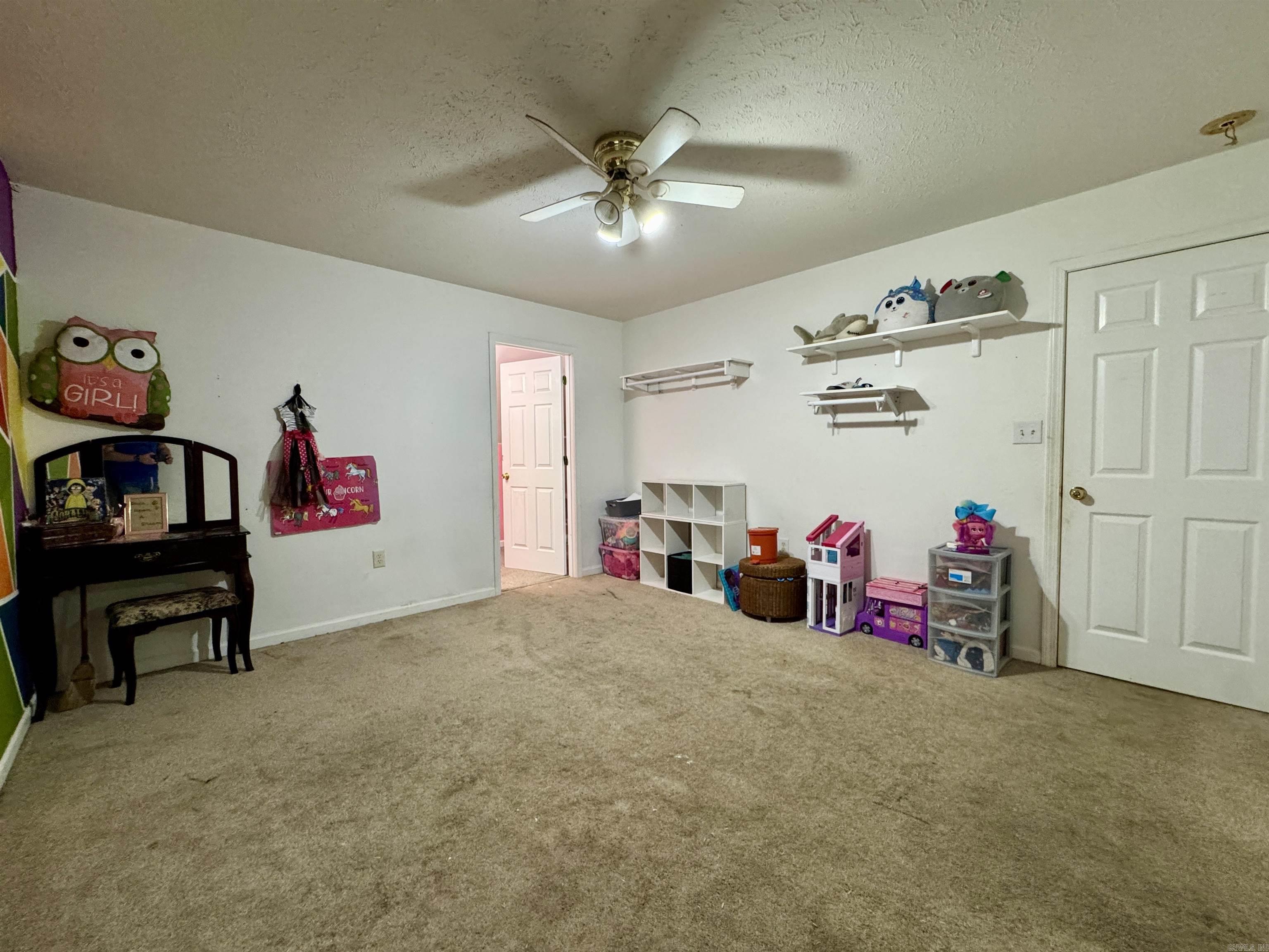 WOODED ACRES - Residential