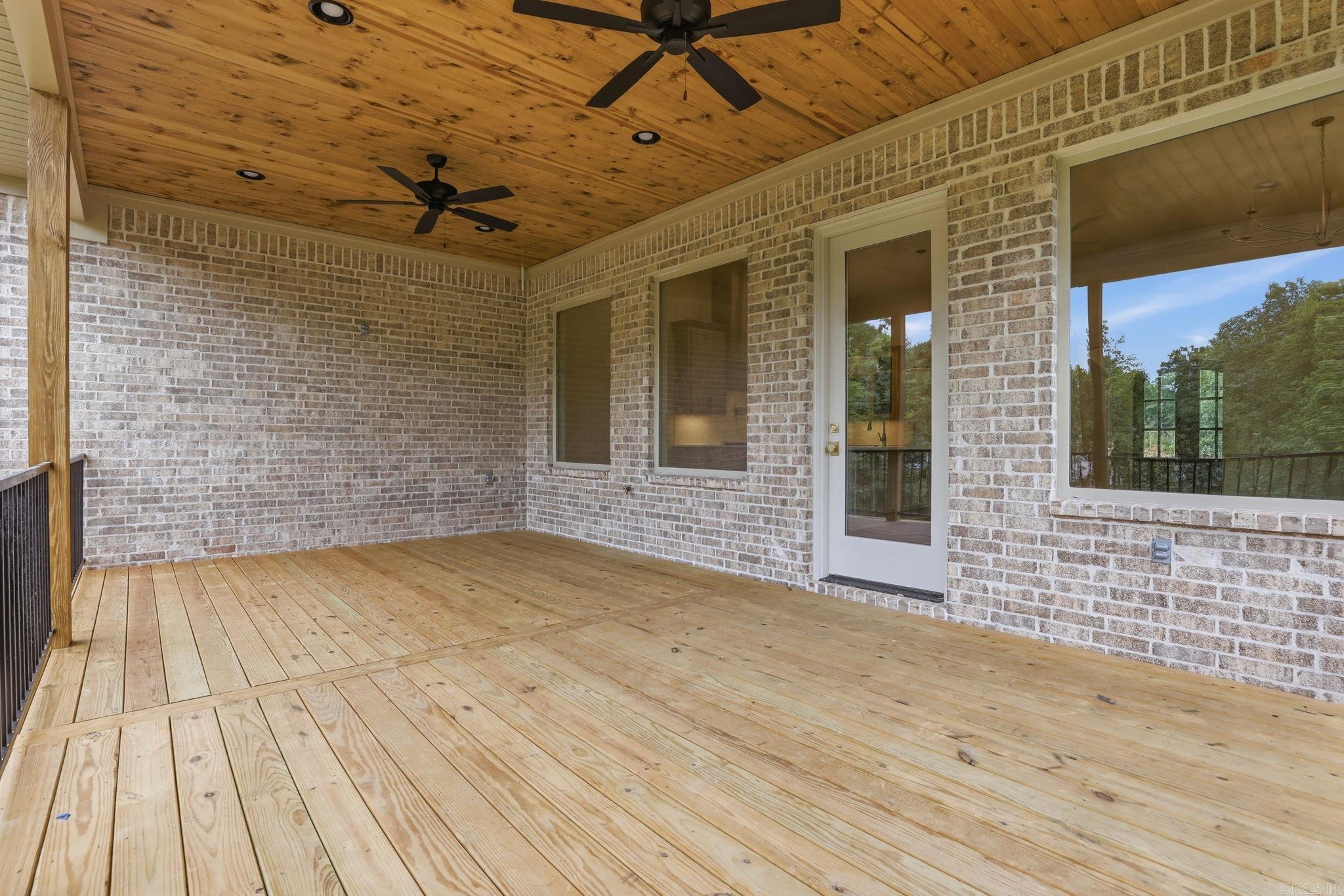 THE WOODLANDS - Residential